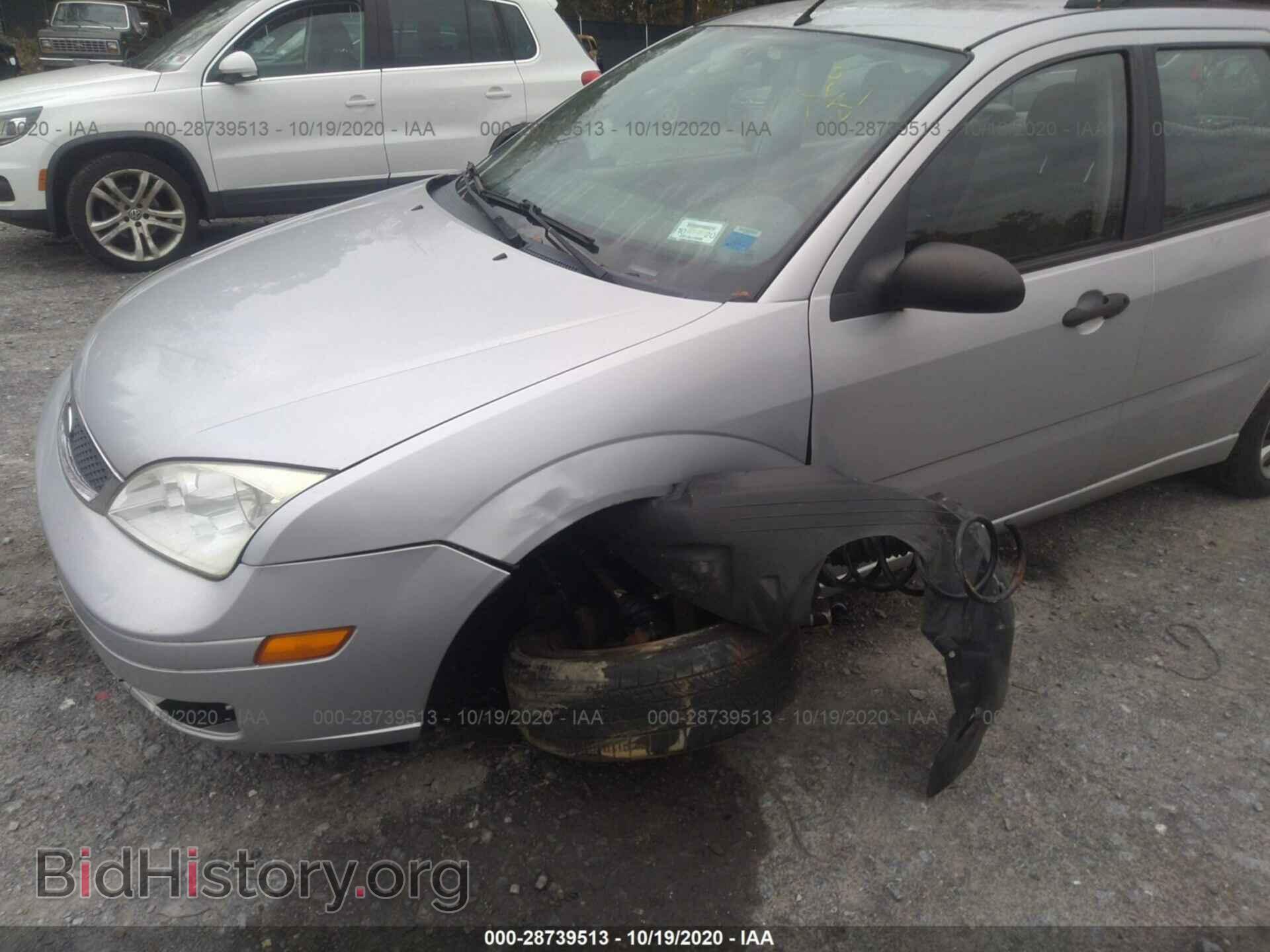 2005 FORD FOCUS - VIN: 1FAFP36NX5W275721 - Фото 6