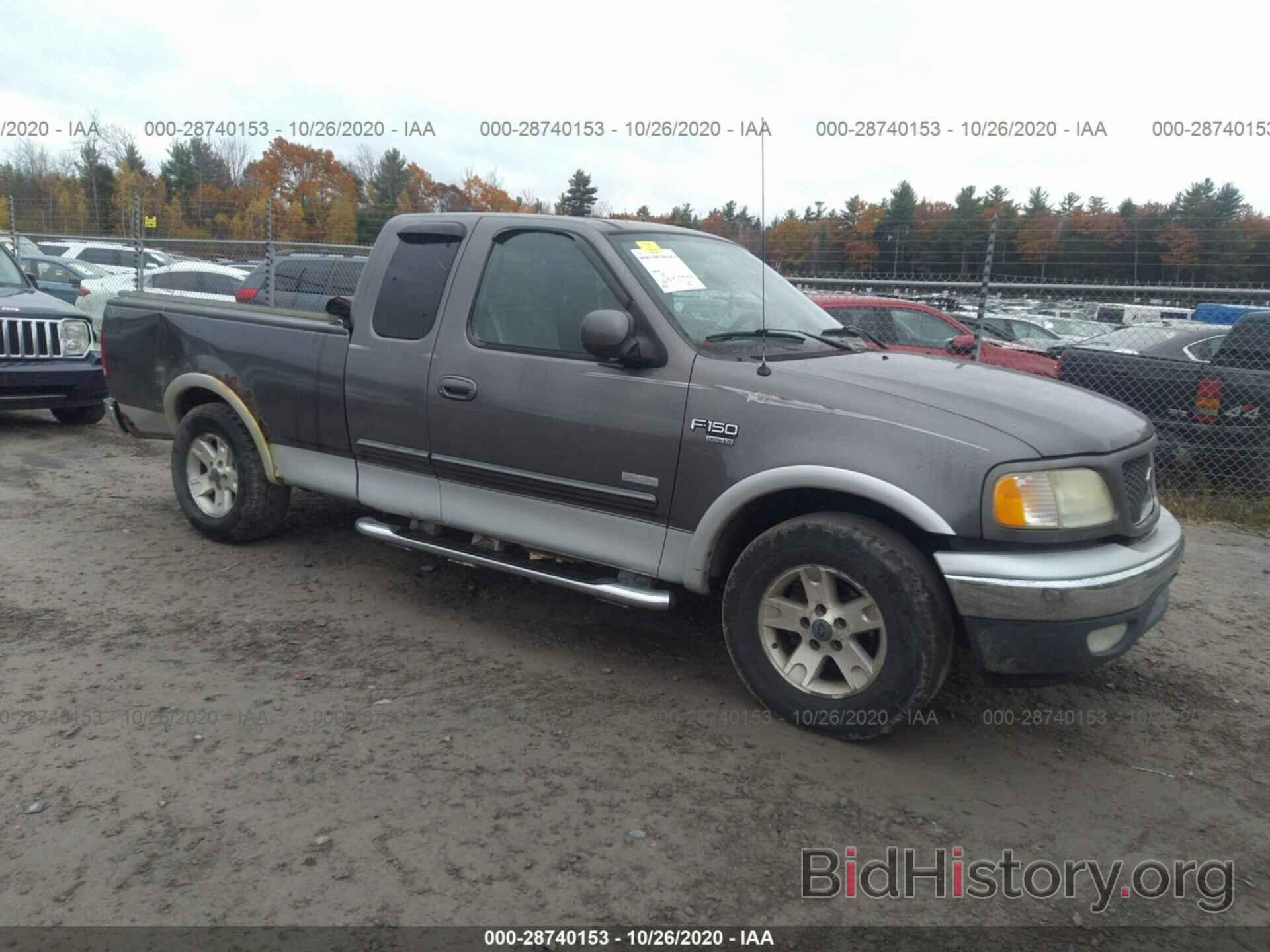 Photo 2FTRX18W02CA99996 - FORD F-150 2002