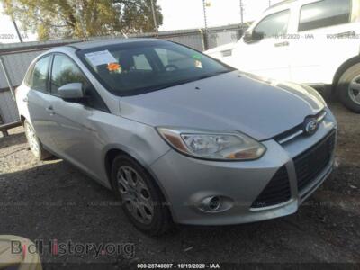 2012 Ford FOCUS SE, серебристый — VIN 1FAHP3F23CL139587, IAAI