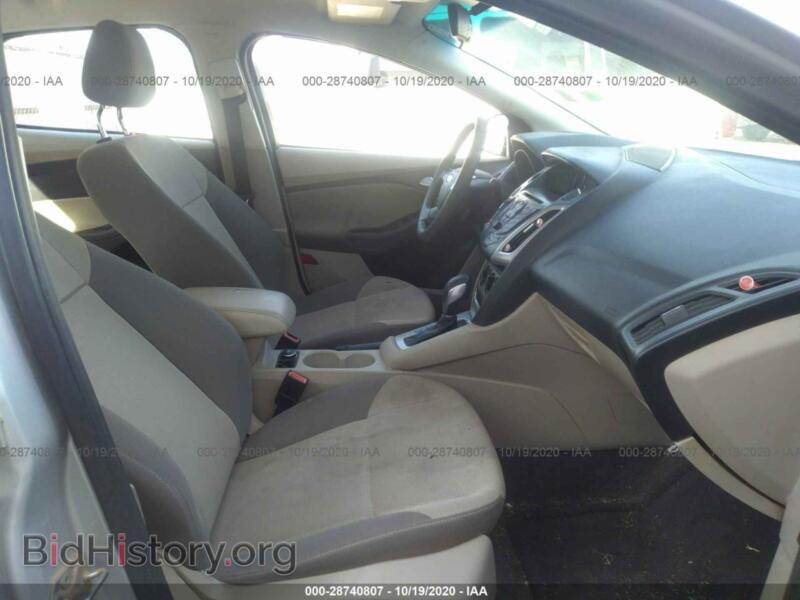 2012 Ford FOCUS (VIN 1FAHP3F23CL139587) — фото 5 из 11