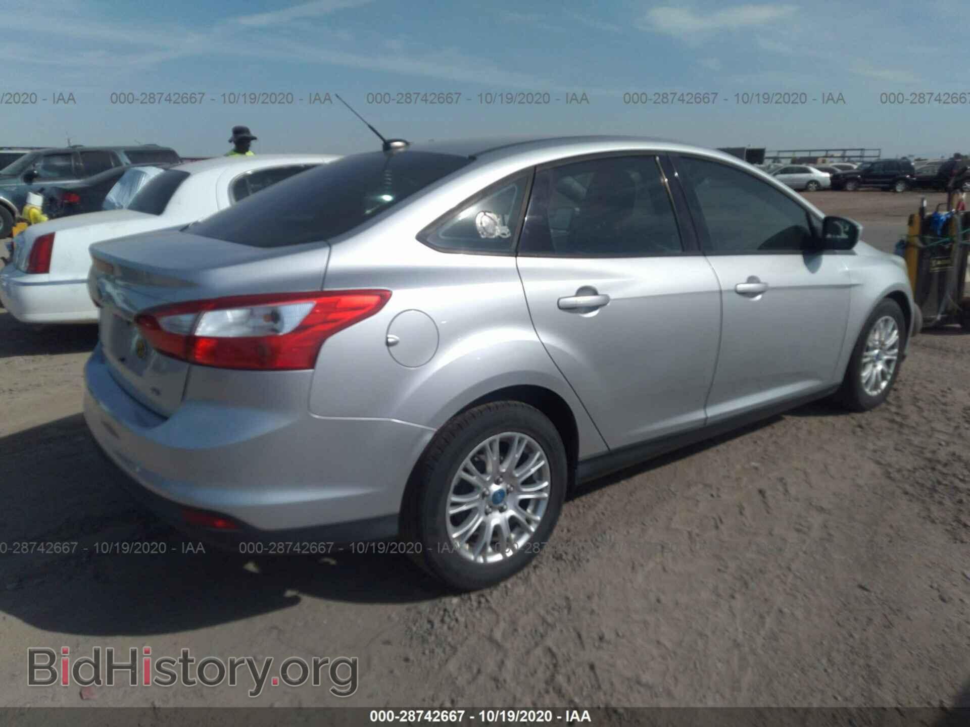 2012 FORD FOCUS - VIN: 1FAHP3F28CL179003 - Photo 4