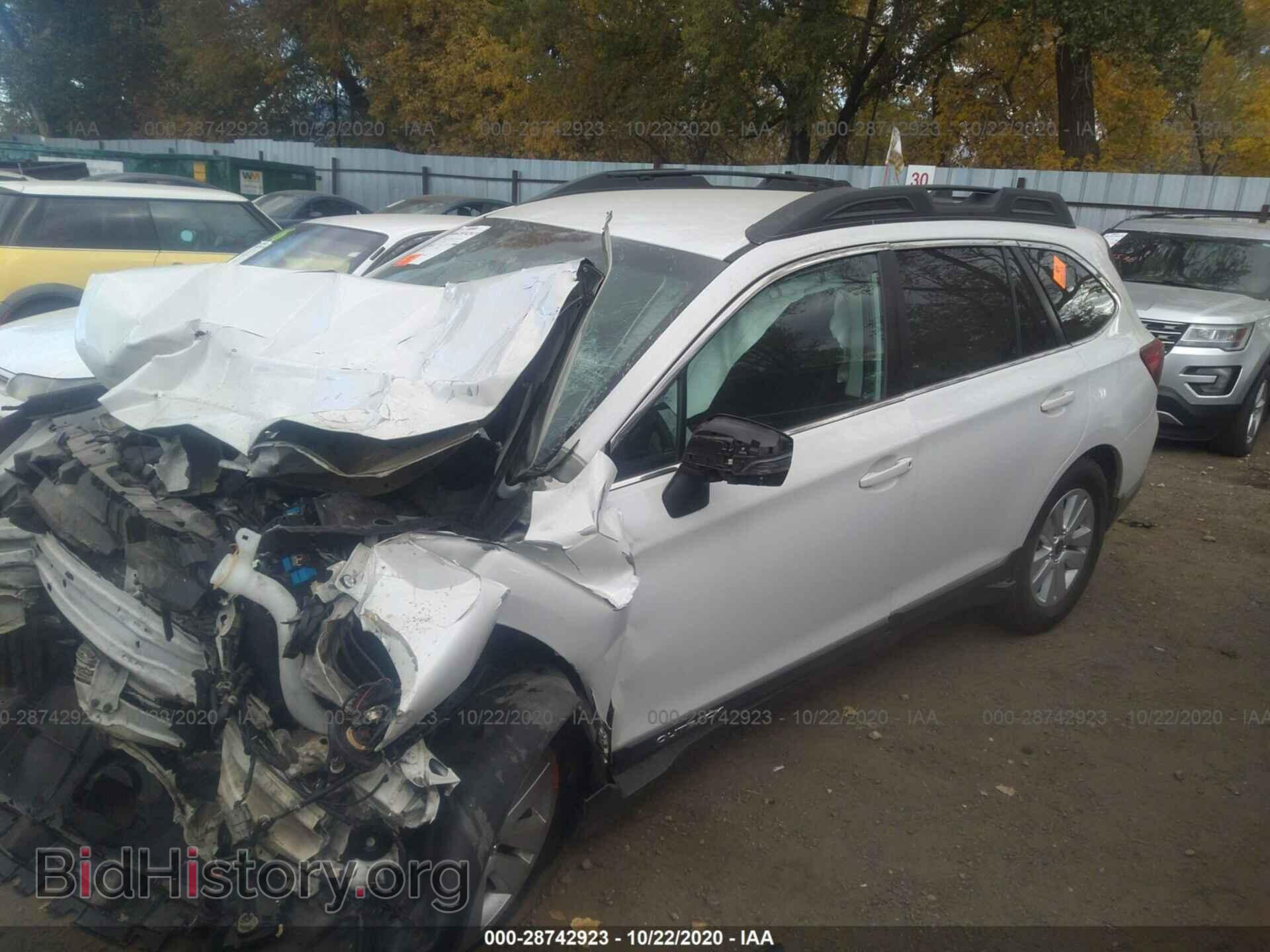 2017 SUBARU OUTBACK - VIN: 4S4BSAFCXH3345813 - Фото 2