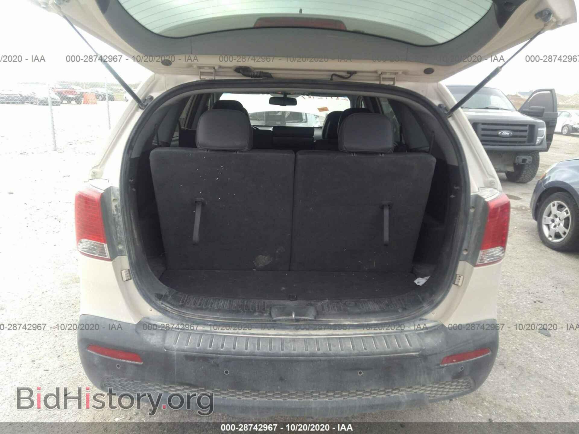 2012 KIA SORENTO - VIN: 5XYKU4A21CG199921 - Фото 7