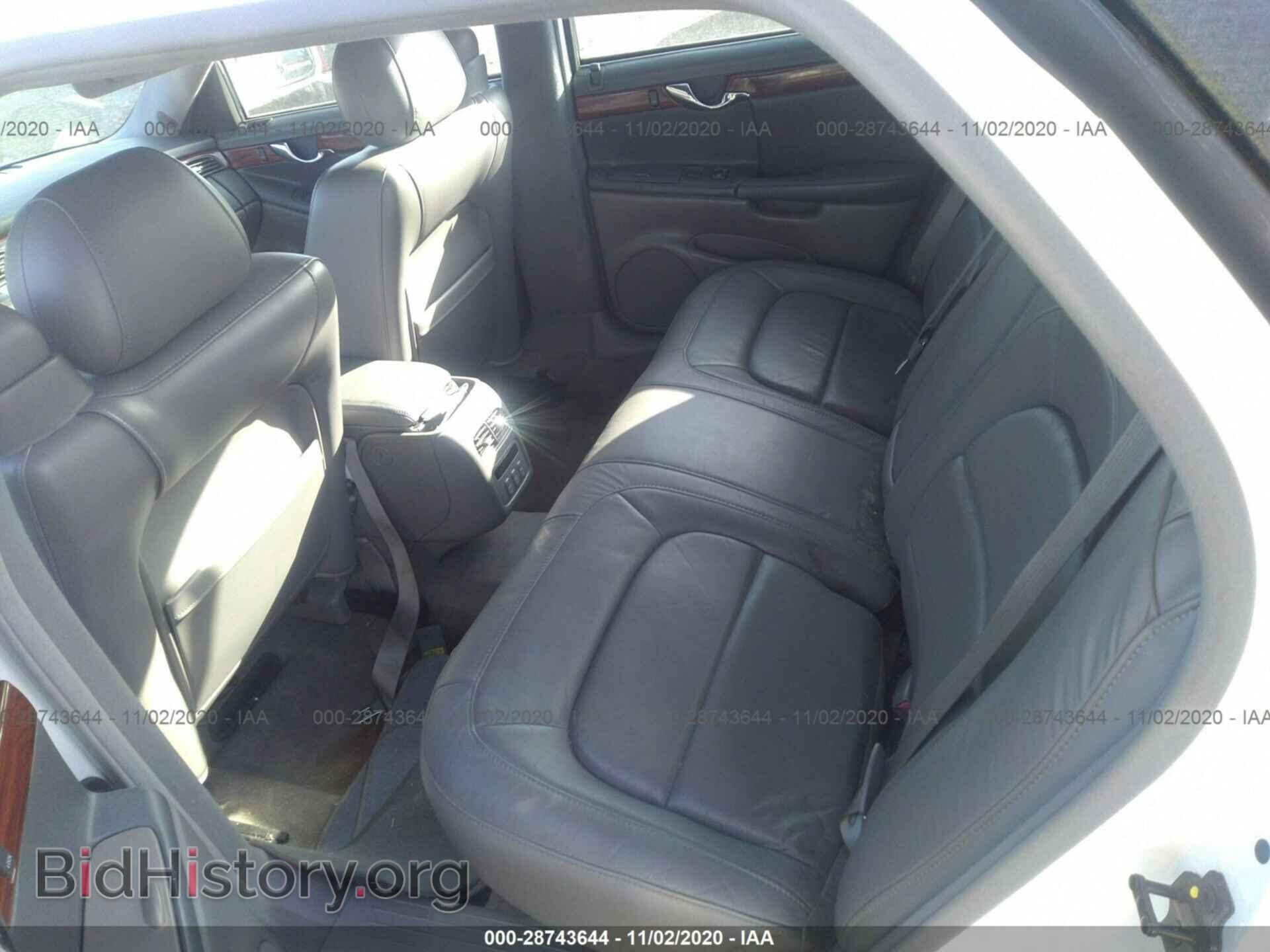 2004 CADILLAC DEVILLE - VIN: 1G6KD54Y24U125285 - Photo 8