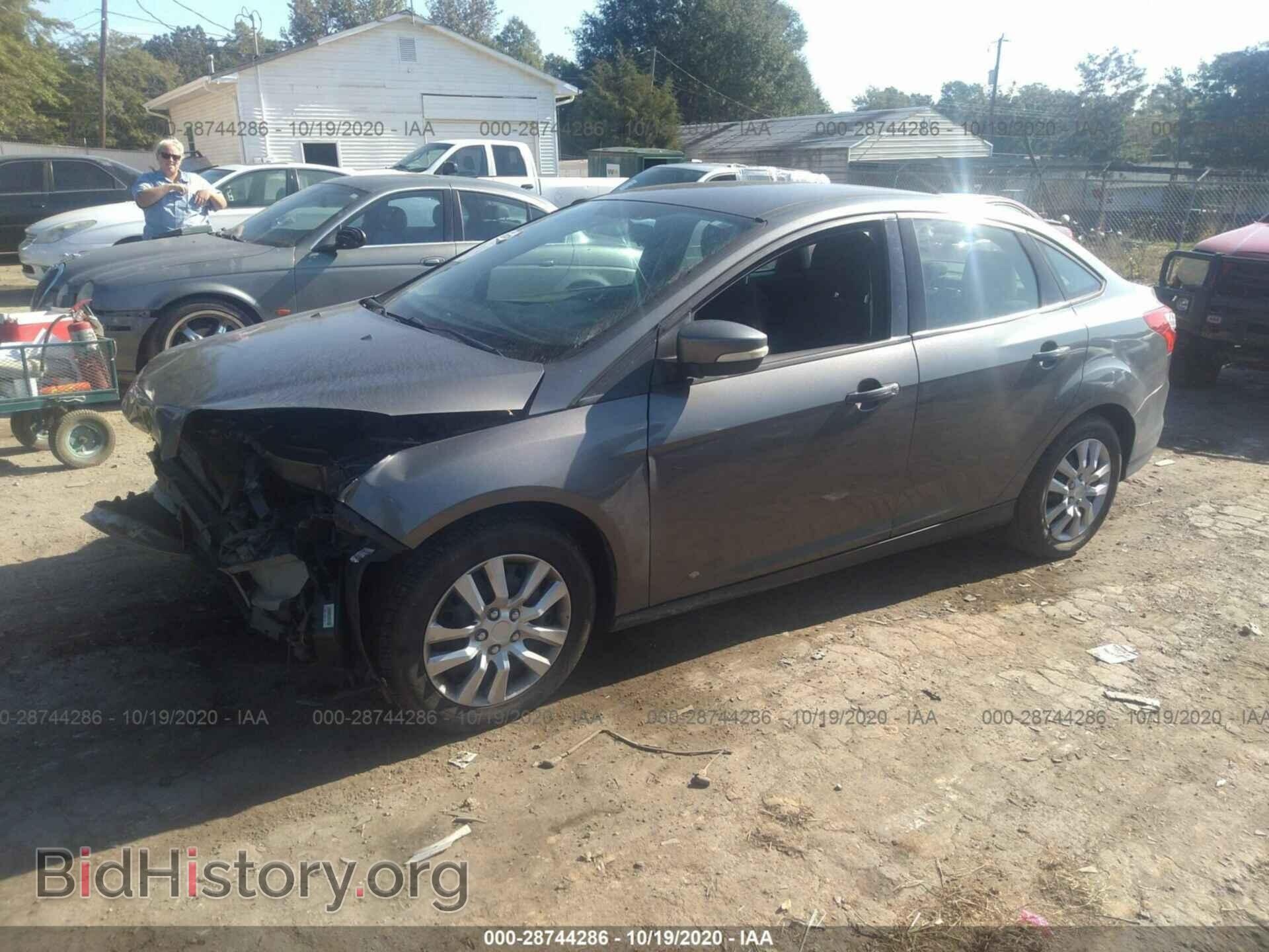 2012 FORD FOCUS - VIN: 1FAHP3F29CL413942 - Фото 2