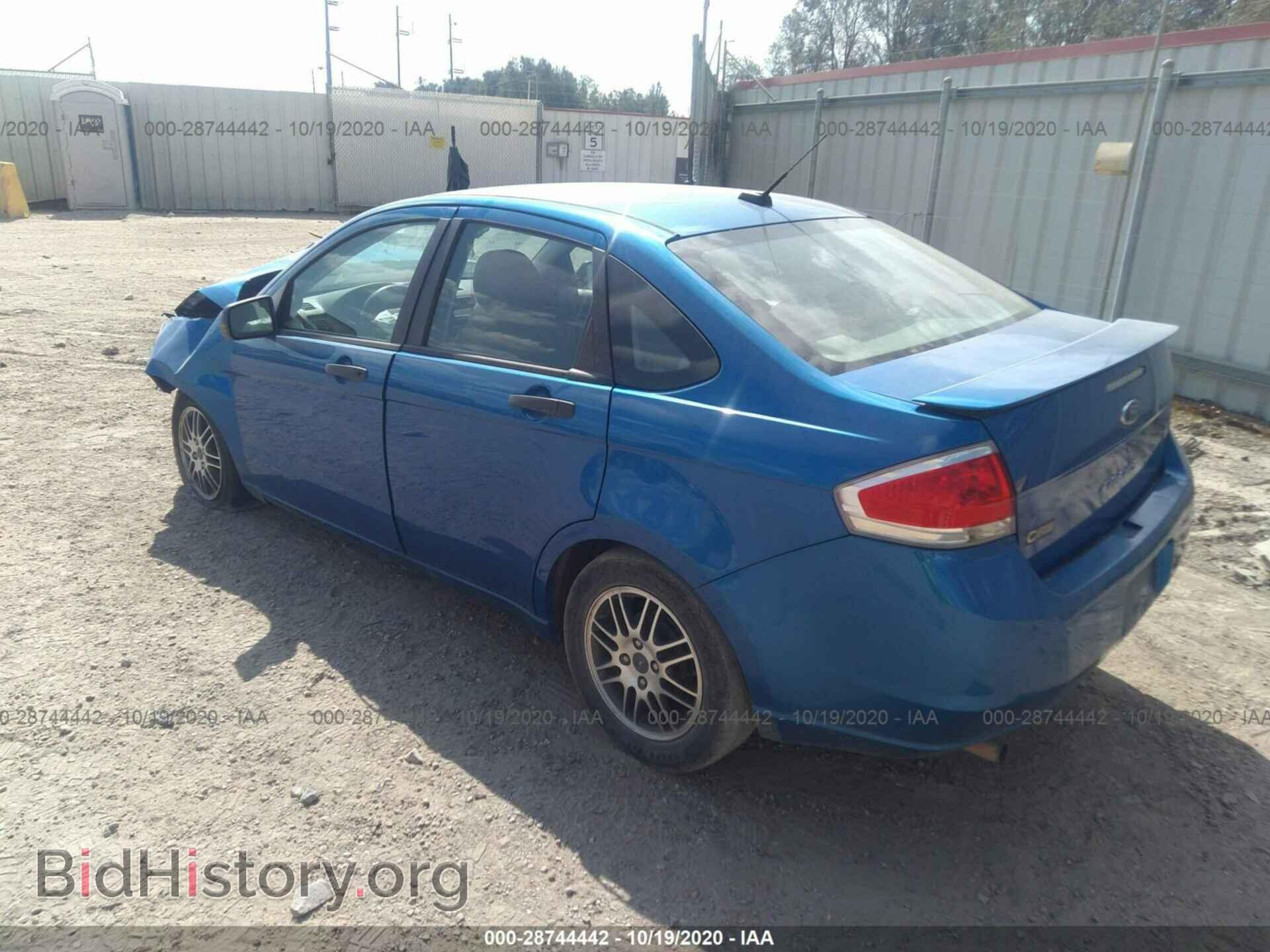 2011 FORD FOCUS - VIN: 1FAHP3FN8BW148177 - Фото 3