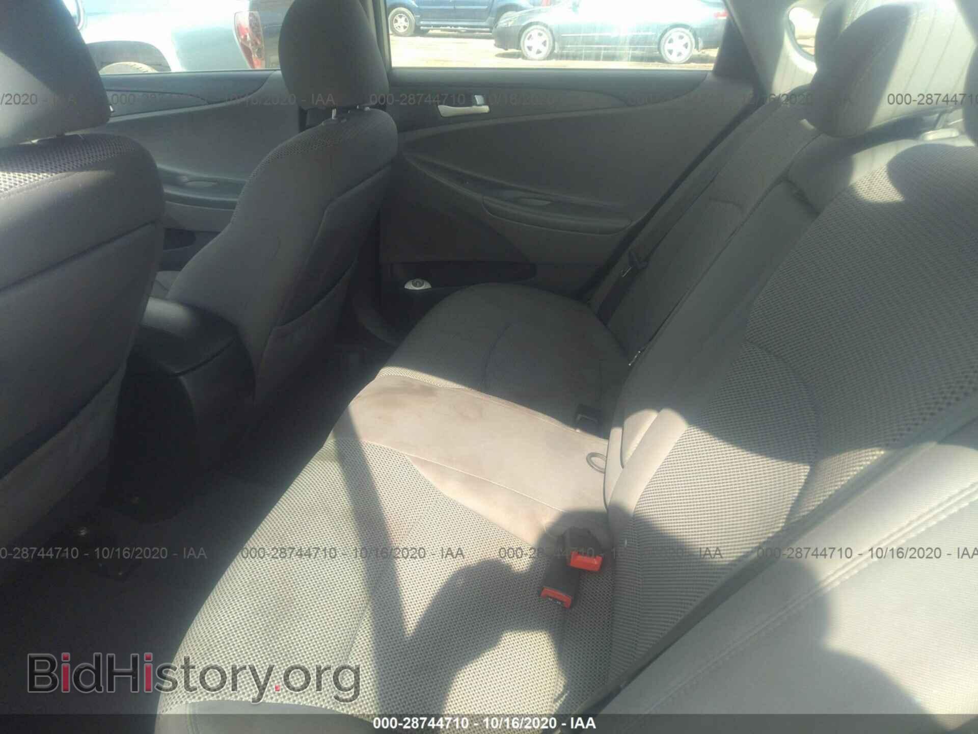 2012 HYUNDAI SONATA - VIN: 5NPEB4AC7CH388075 - Photo 8
