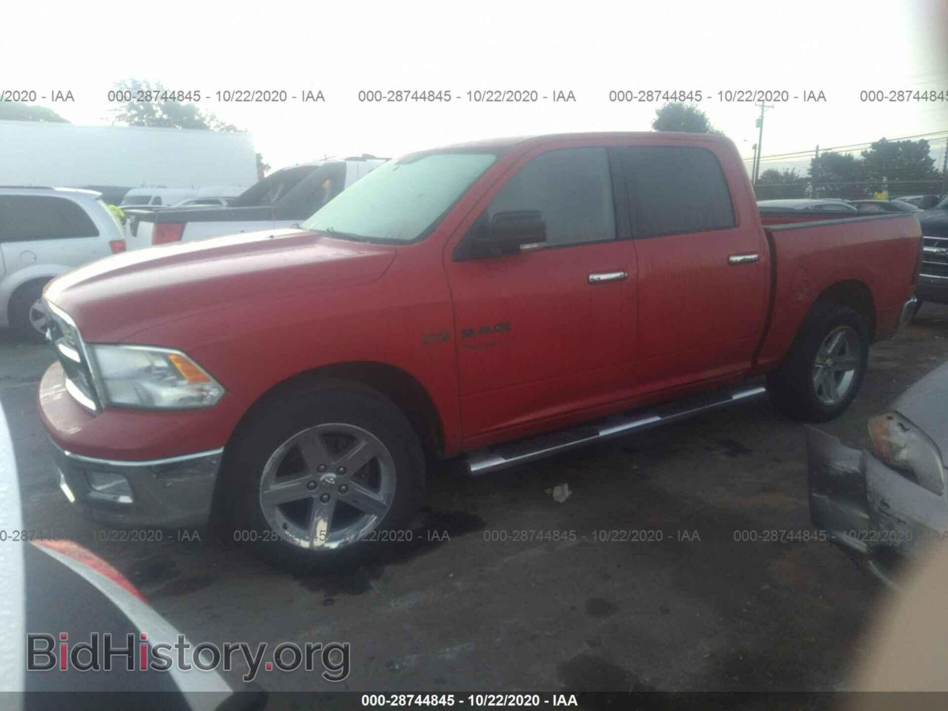 2010 DODGE RAM 1500 - VIN: 1D7RB1CT8AS189814 - Фото 2