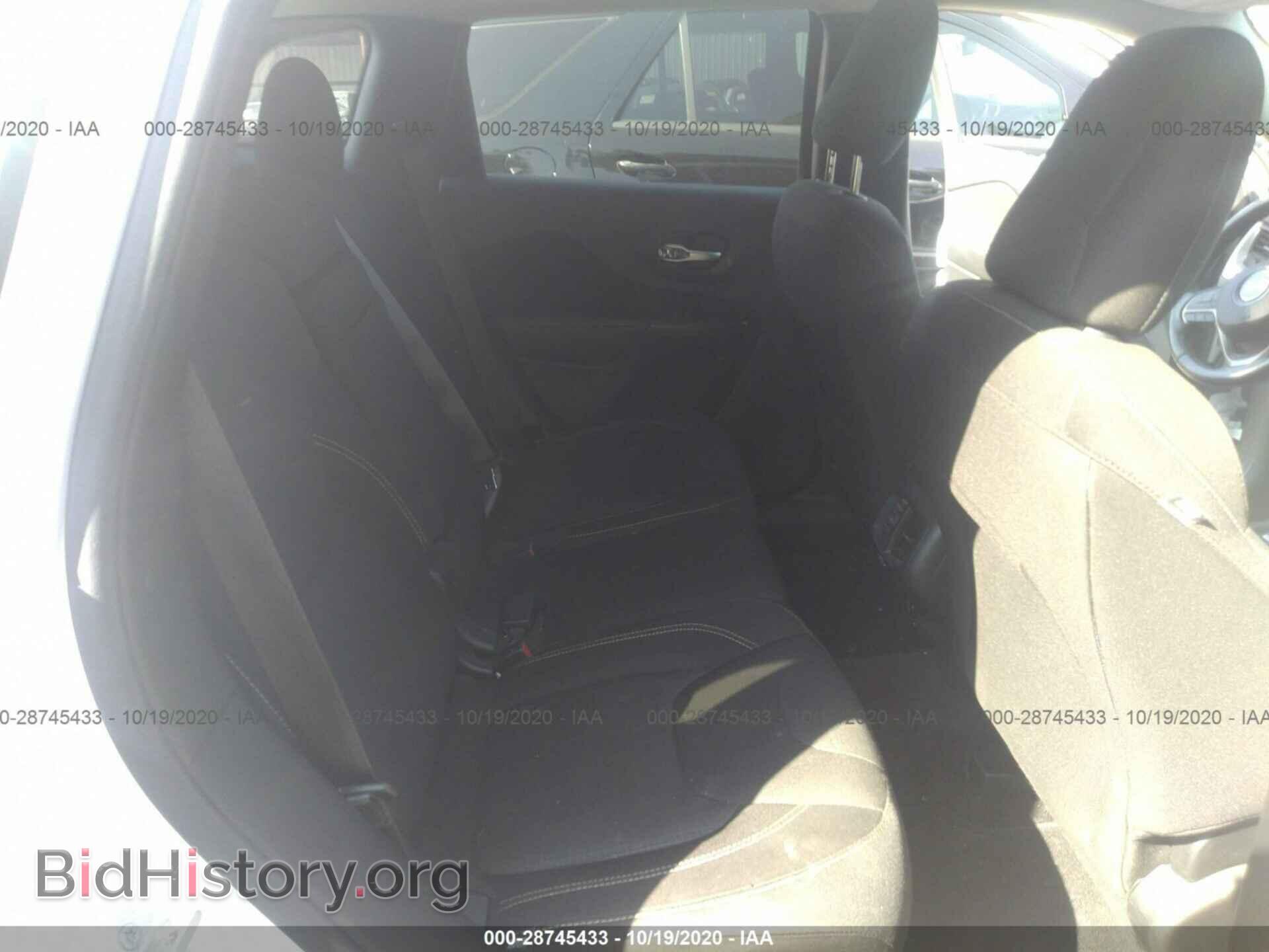 2016 JEEP CHEROKEE - VIN: 1C4PJLCS0GW200751 - Фото 8