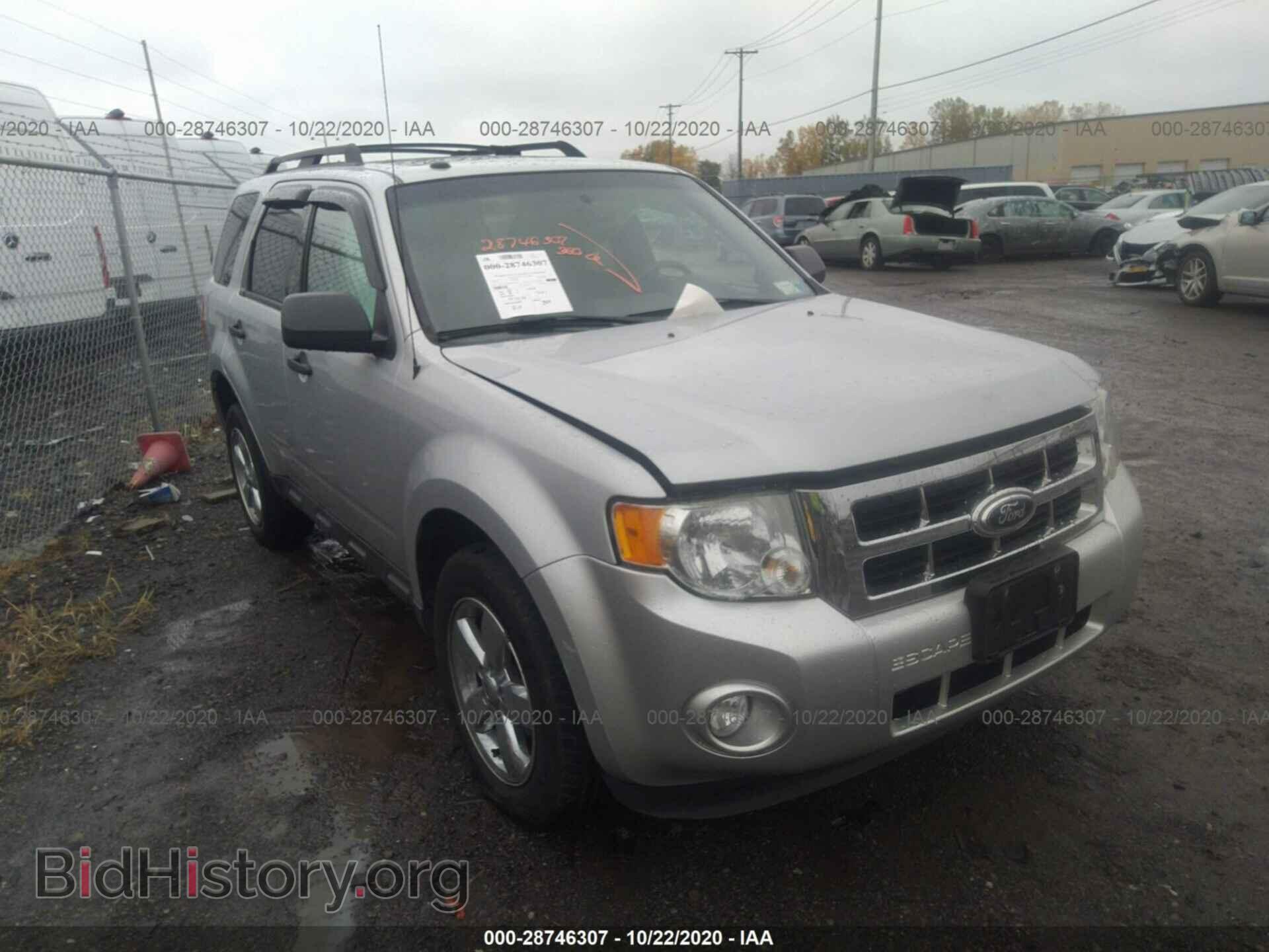 Фотография 1FMCU0DGXBKB89638 - FORD ESCAPE 2011