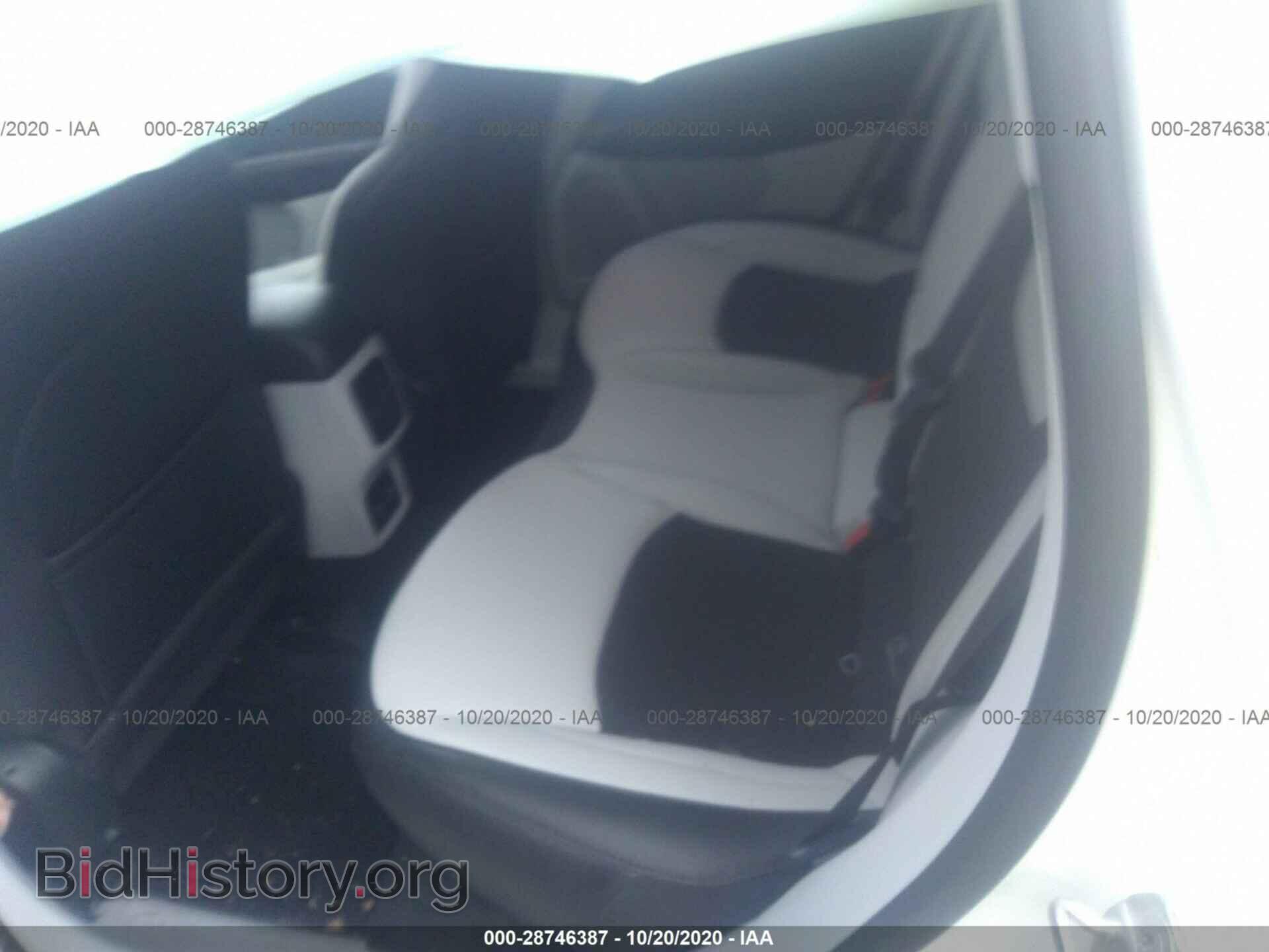 2019 JEEP COMPASS - VIN: 3C4NJDBB5KT709750 - Фото 8