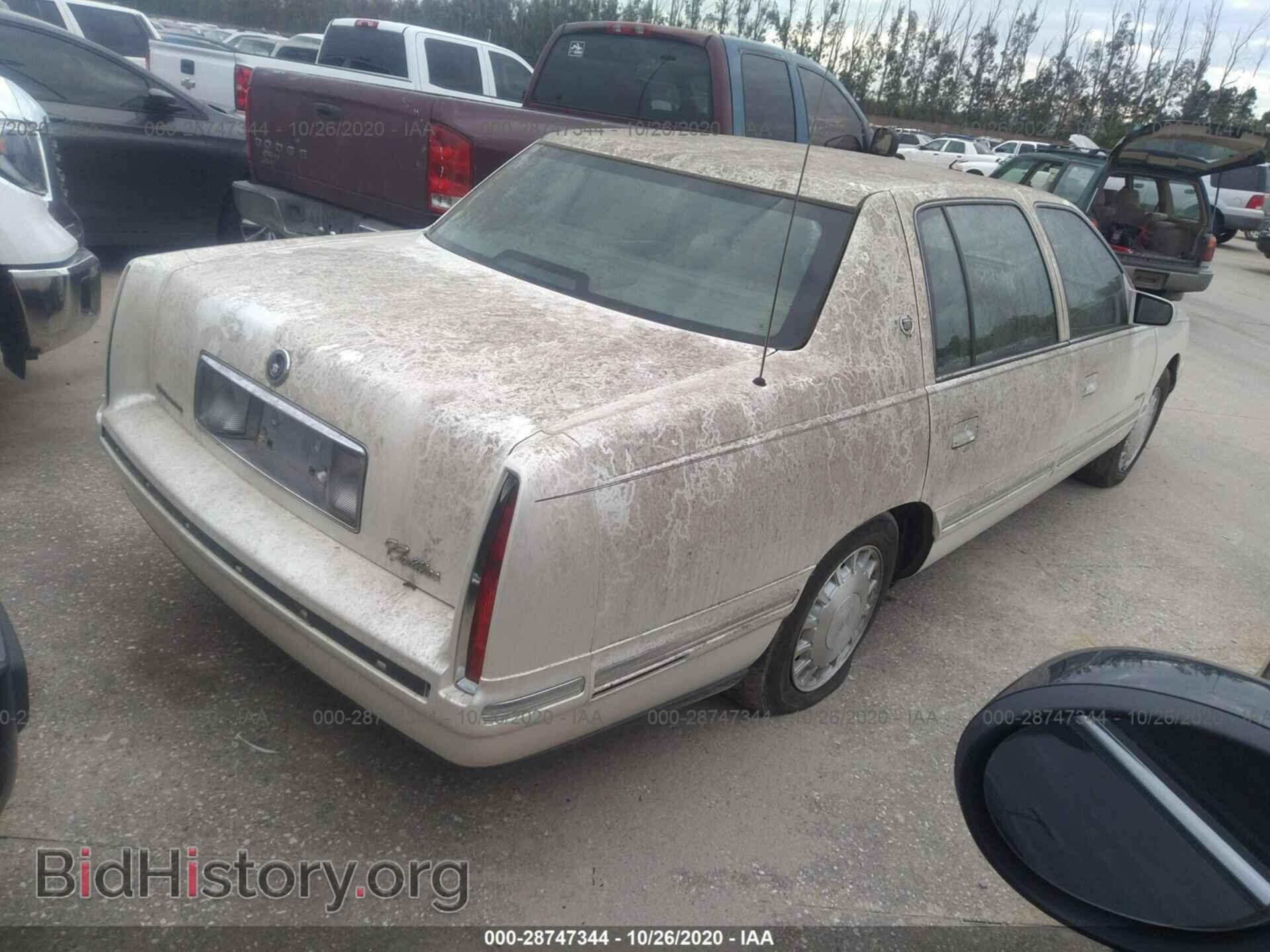 1998 CADILLAC DEVILLE - VIN: 1G6KD54Y8WU706096 - Photo 4
