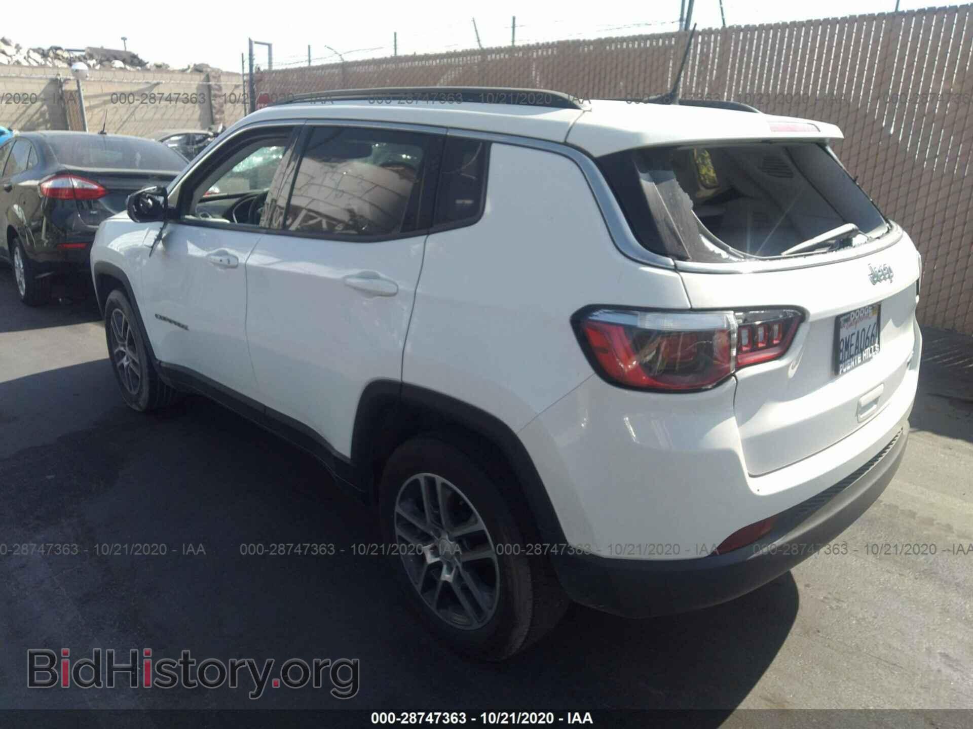 2019 JEEP COMPASS - VIN: 3C4NJCBB4KT819618 - Фото 3