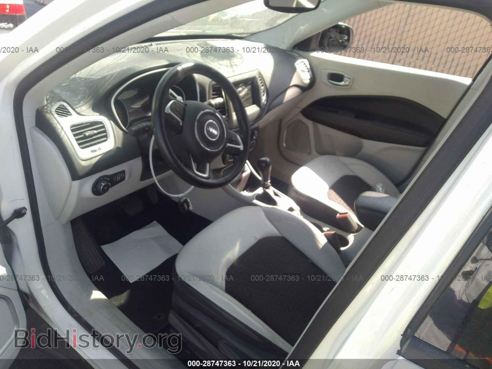 2019 JEEP COMPASS - VIN: 3C4NJCBB4KT819618 - Фото 5