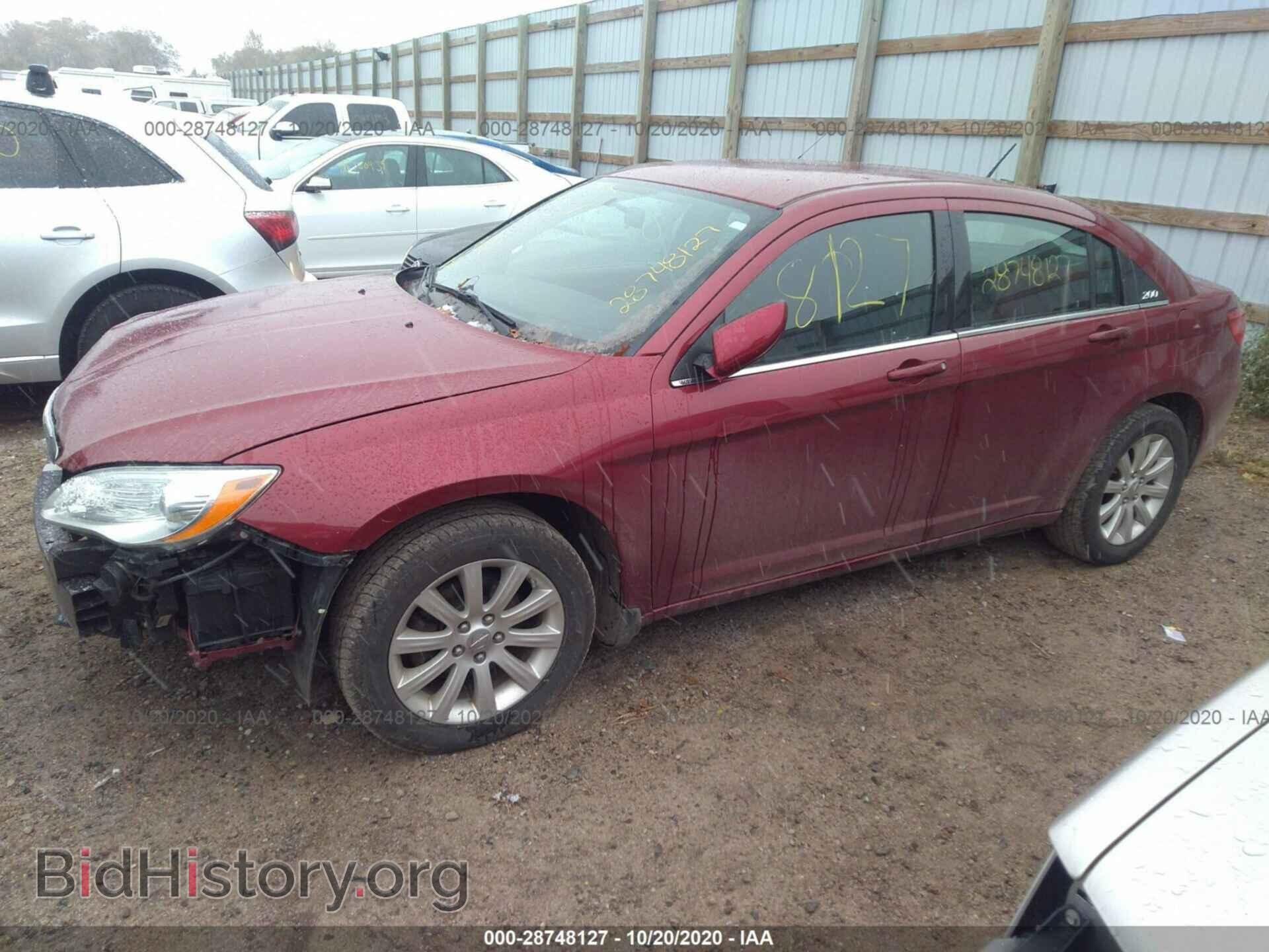 2012 CHRYSLER 200 - VIN: 1C3CCBBB0CN137532 - Фото 2