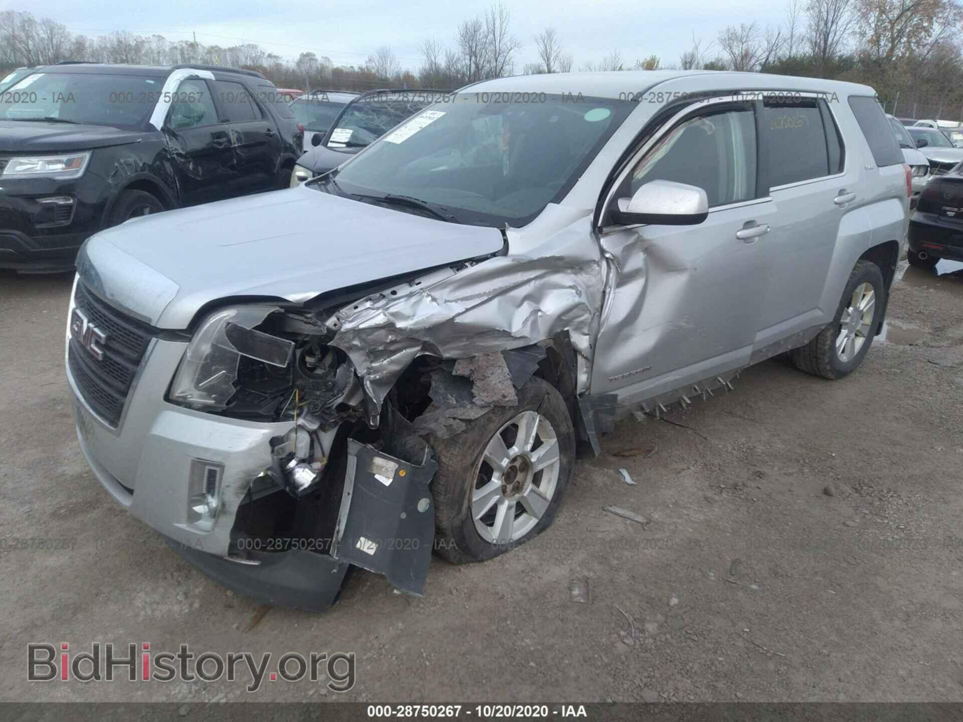 2011 GMC TERRAIN - VIN: 2CTALMEC8B6472998 - Photo 2