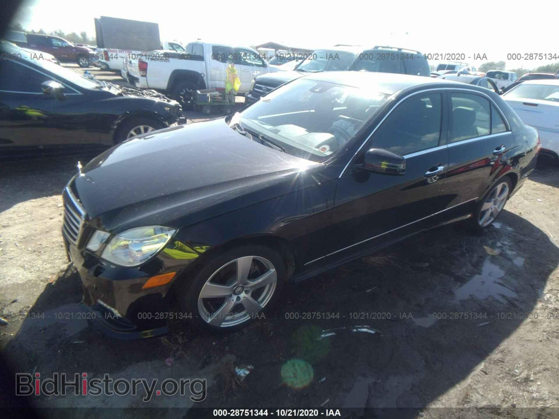 2010 MERCEDES-BENZ E-CLASS - VIN: WDDHF5GBXAA217000 - Фото 2