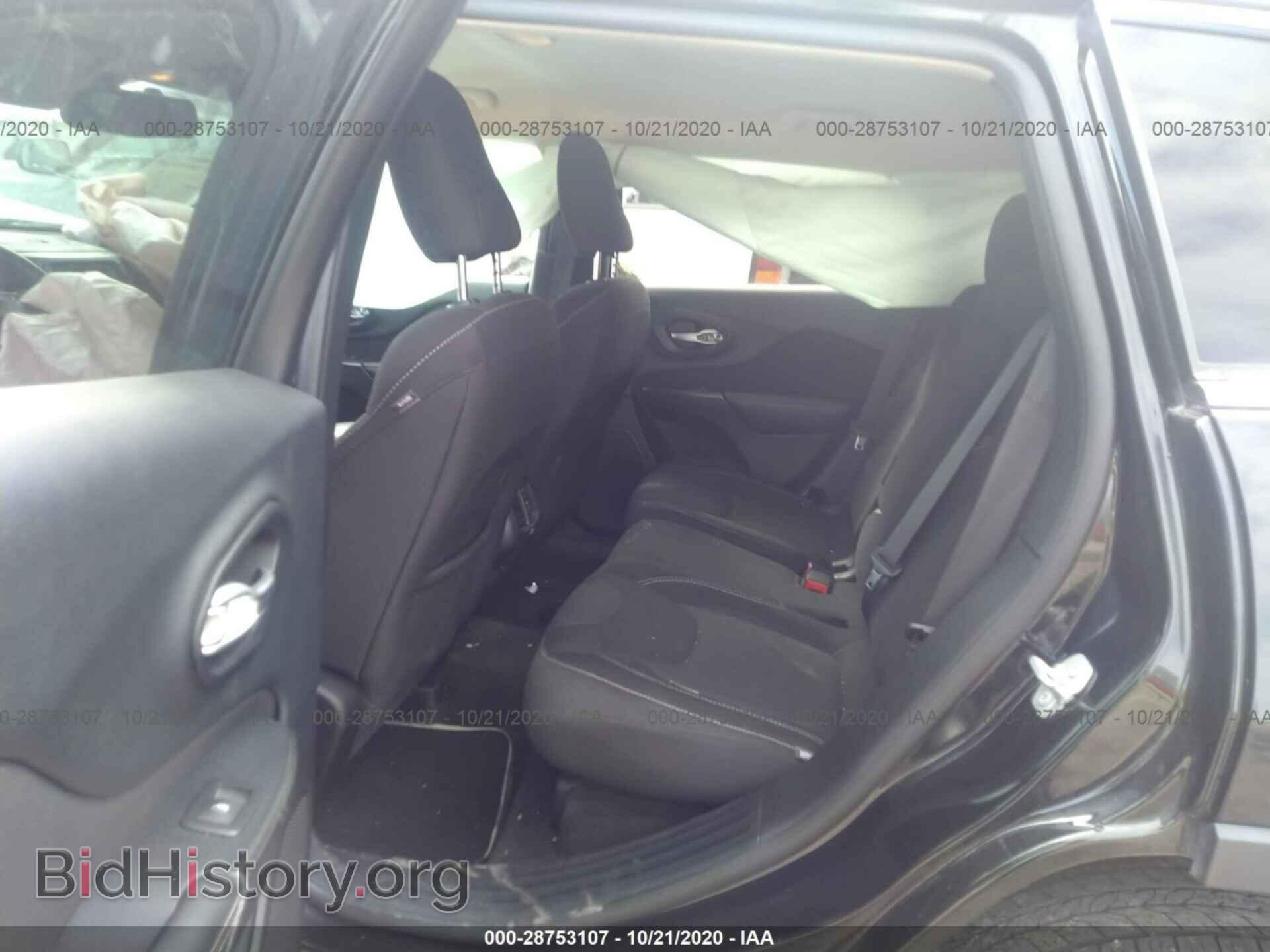 2016 JEEP CHEROKEE - VIN: 1C4PJMCSXGW266357 - Фото 8