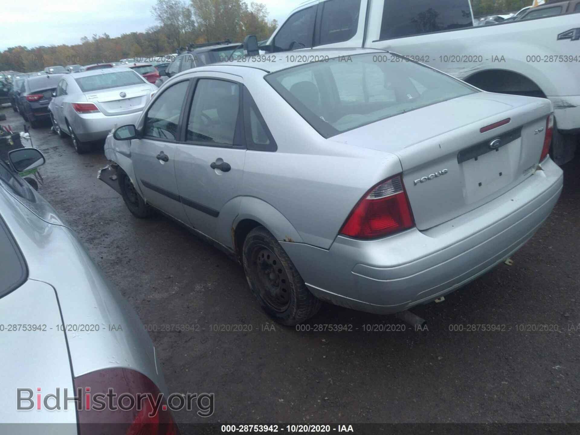 2005 FORD FOCUS - VIN: 1FAFP34NX5W112375 - Фото 3