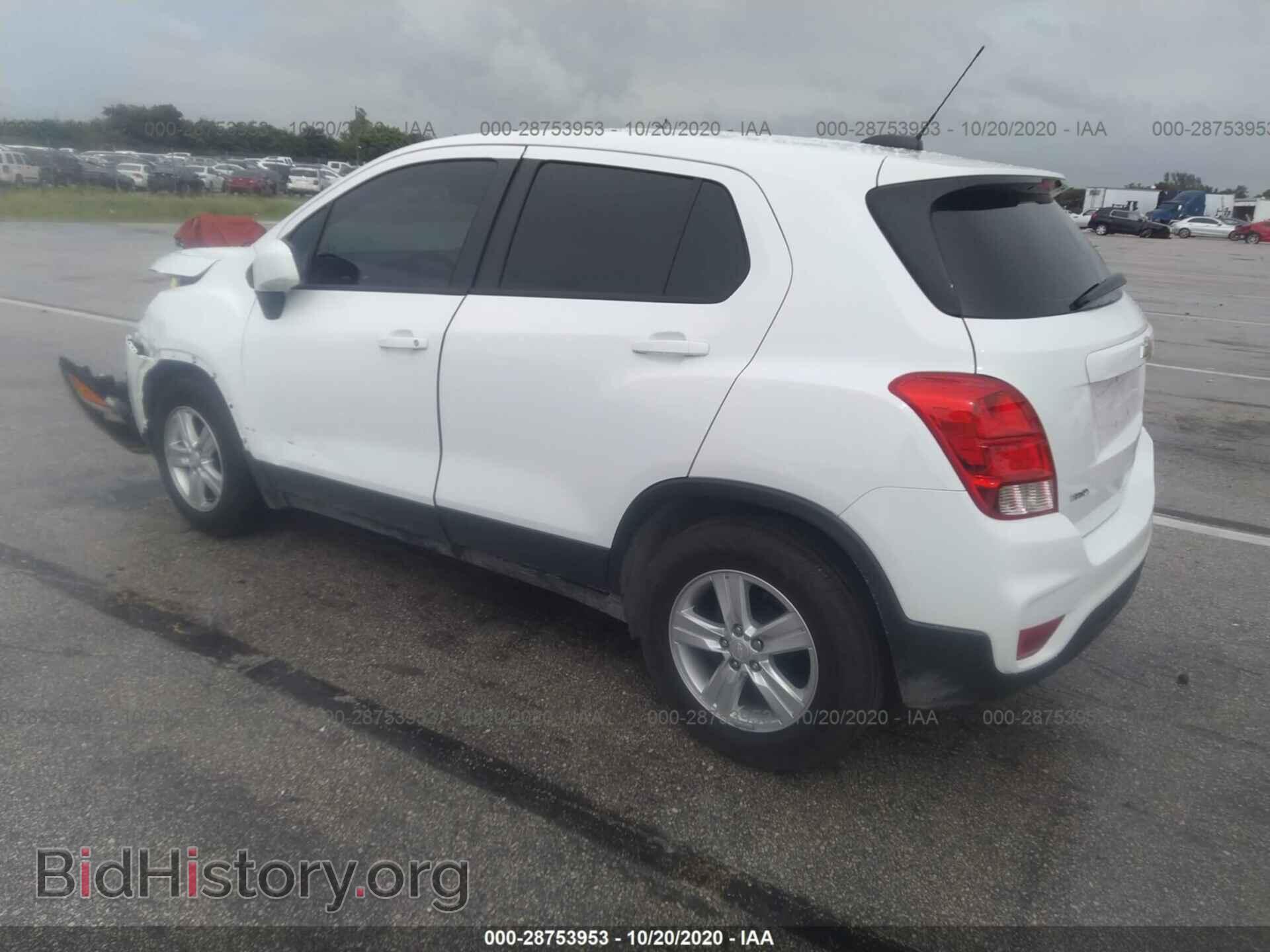 2019 CHEVROLET TRAX - VIN: 3GNCJKSB3KL404248 - Фото 3