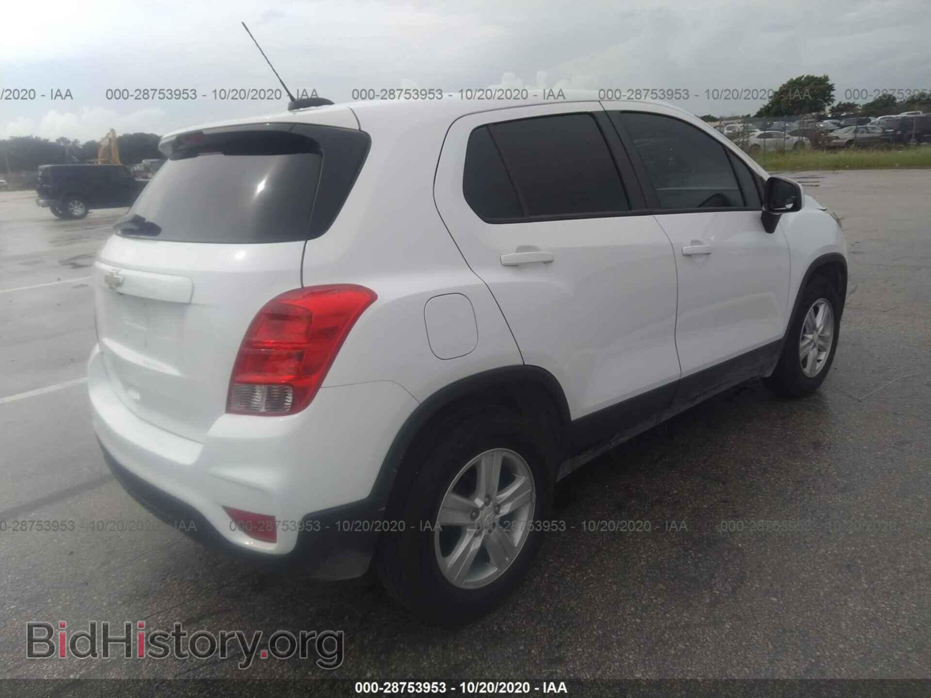 2019 CHEVROLET TRAX - VIN: 3GNCJKSB3KL404248 - Фото 4