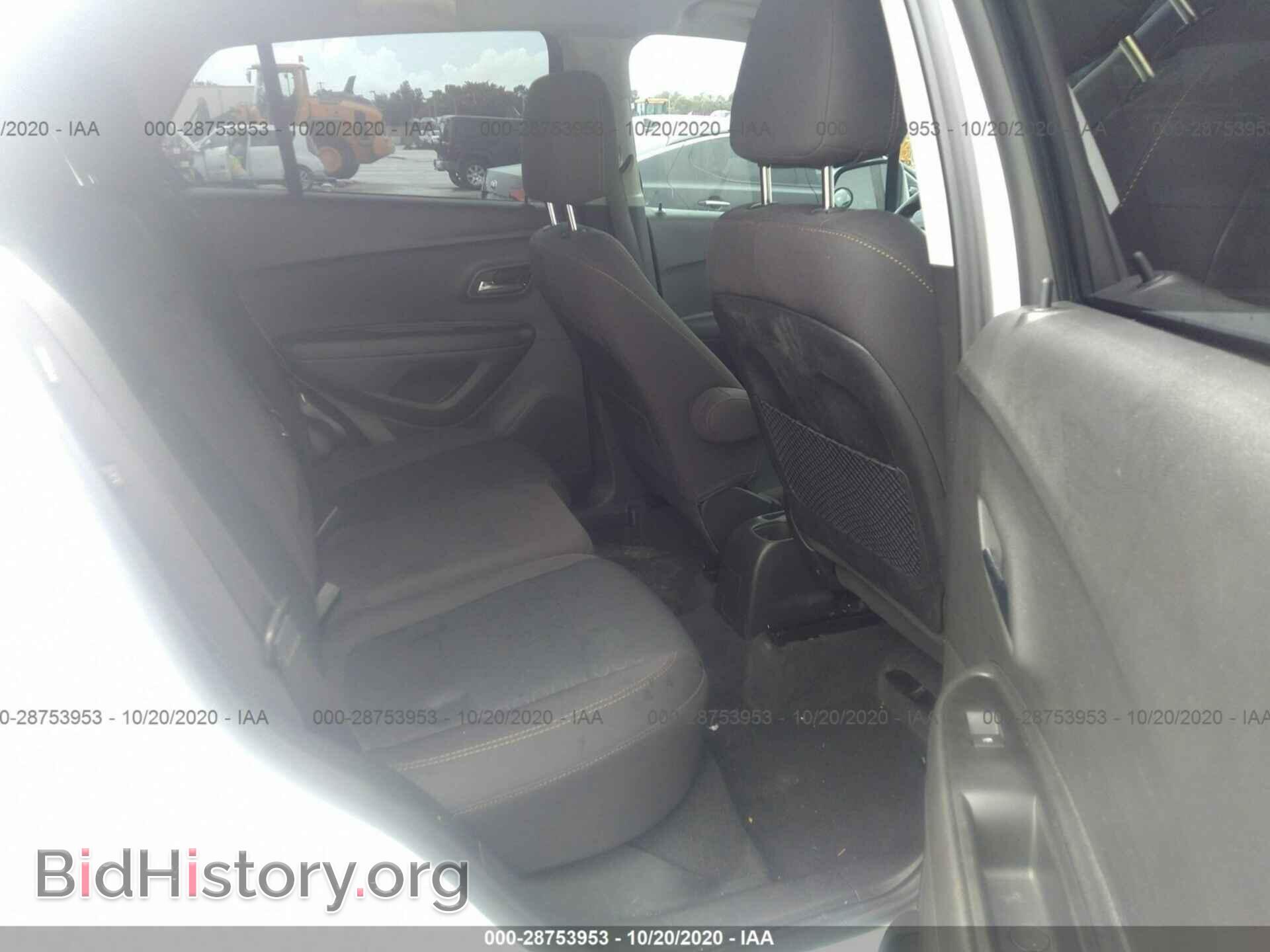 2019 CHEVROLET TRAX - VIN: 3GNCJKSB3KL404248 - Фото 8