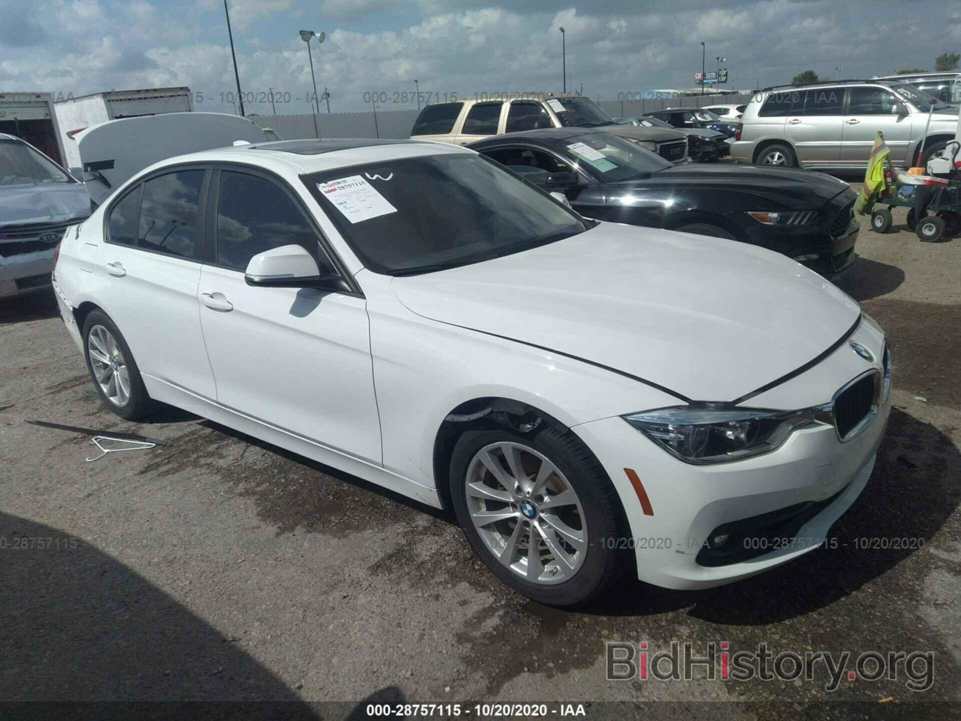 Photo WBA8E1G59JNU90483 - BMW 3 SERIES 2018