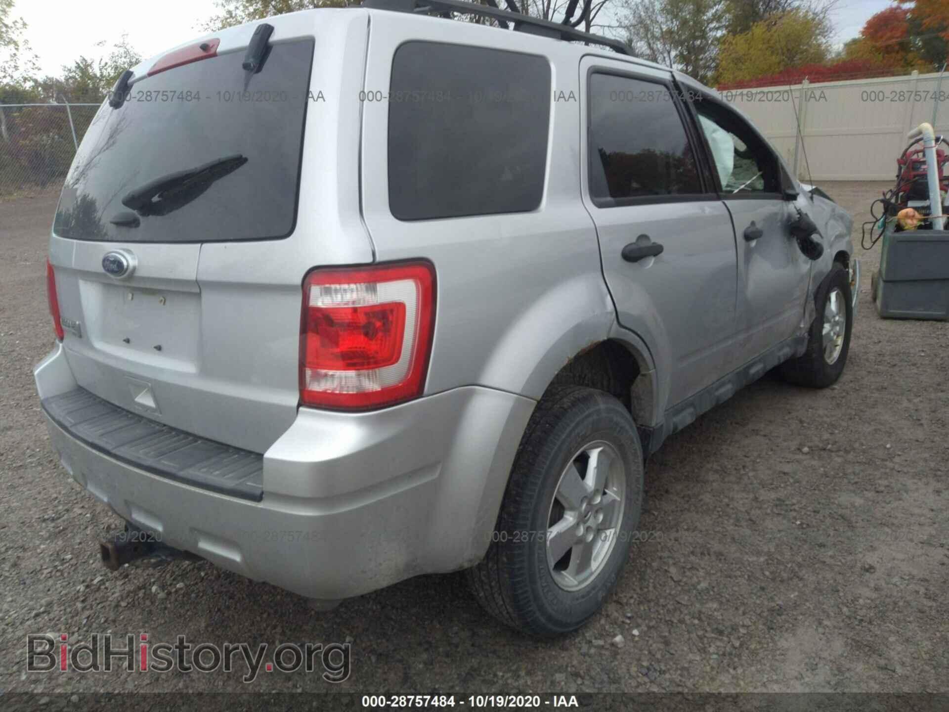 2011 FORD ESCAPE - VIN: 1FMCU0D72BKC03094 - Photo 4