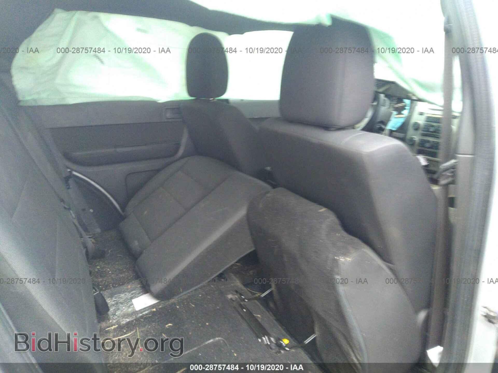 2011 FORD ESCAPE - VIN: 1FMCU0D72BKC03094 - Photo 8
