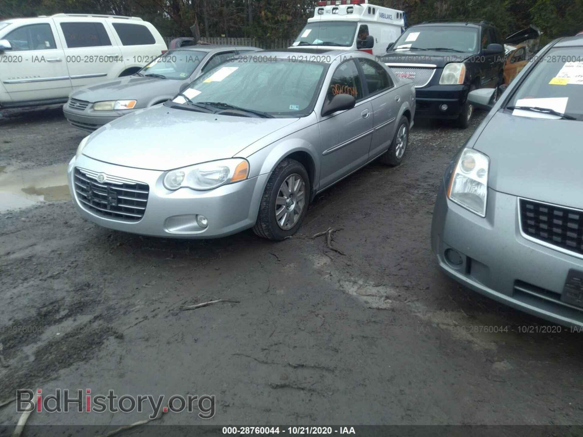 2004 CHRYSLER SEBRING - VIN: 1C3EL56RX4N209517 - Фото 2