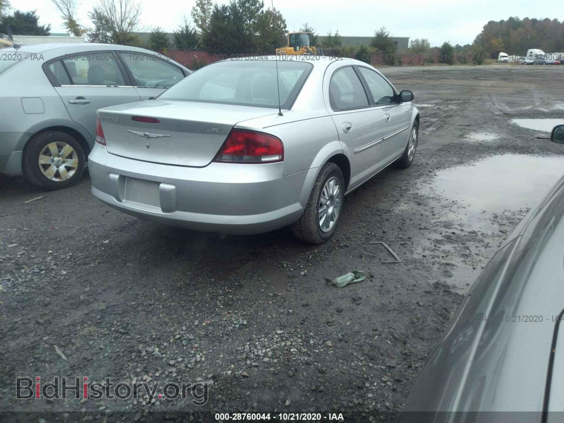 2004 CHRYSLER SEBRING - VIN: 1C3EL56RX4N209517 - Фото 4