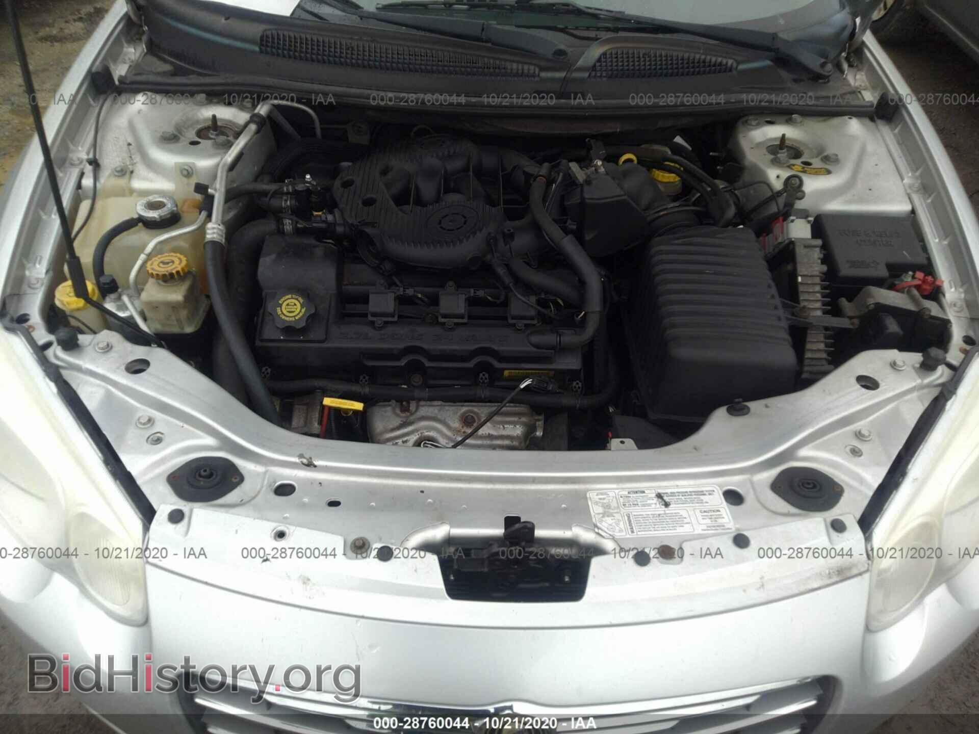 2004 CHRYSLER SEBRING - VIN: 1C3EL56RX4N209517 - Фото 10