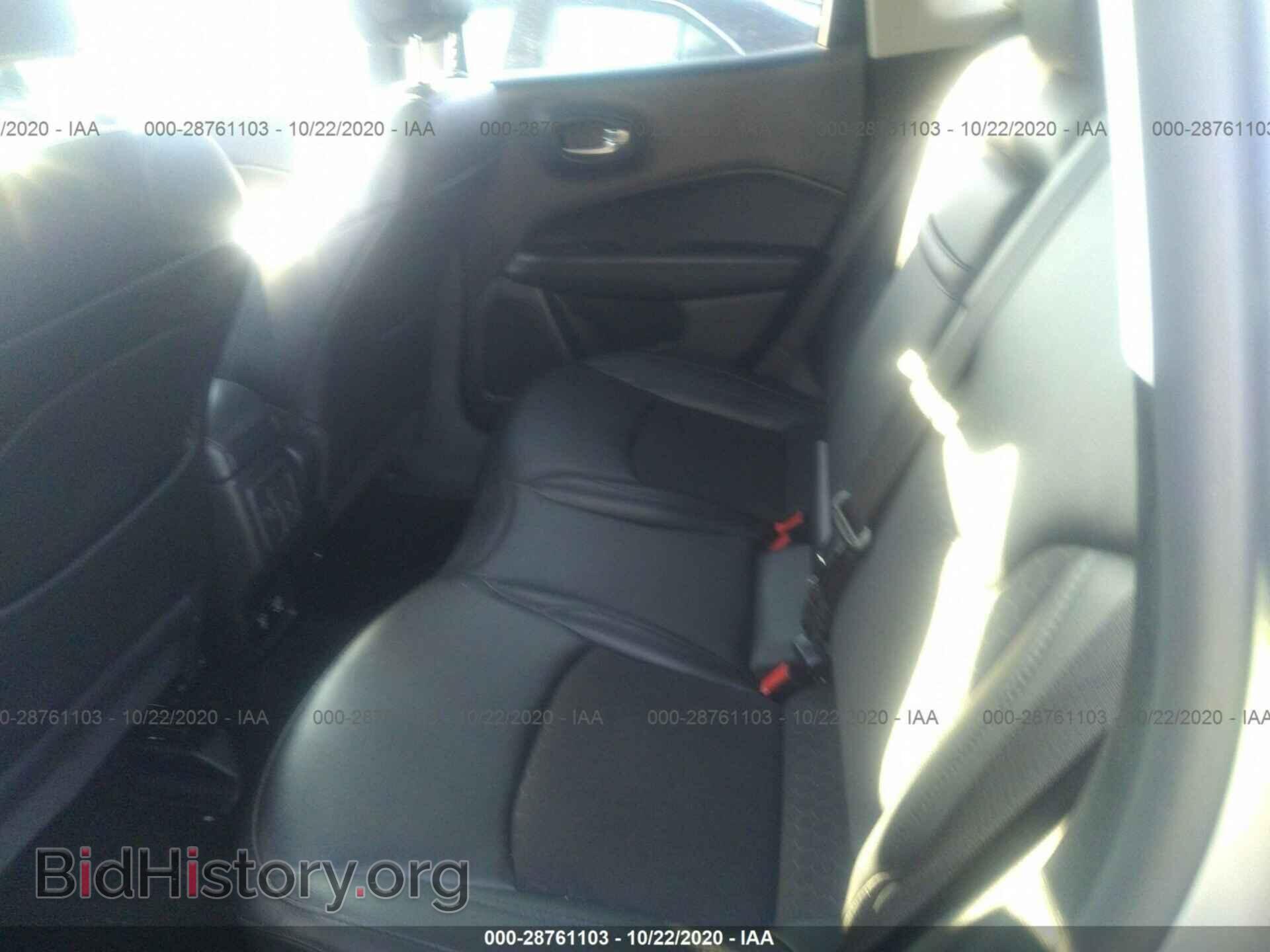 2019 JEEP COMPASS - VIN: 3C4NJDBB7KT683359 - Фото 8