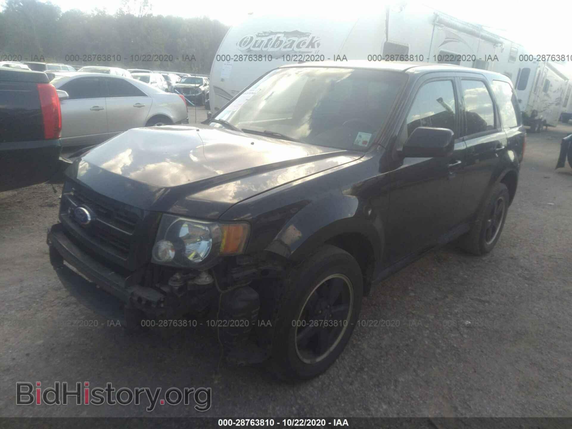 2011 FORD ESCAPE - VIN: 1FMCU0D73BKB65259 - Фото 2