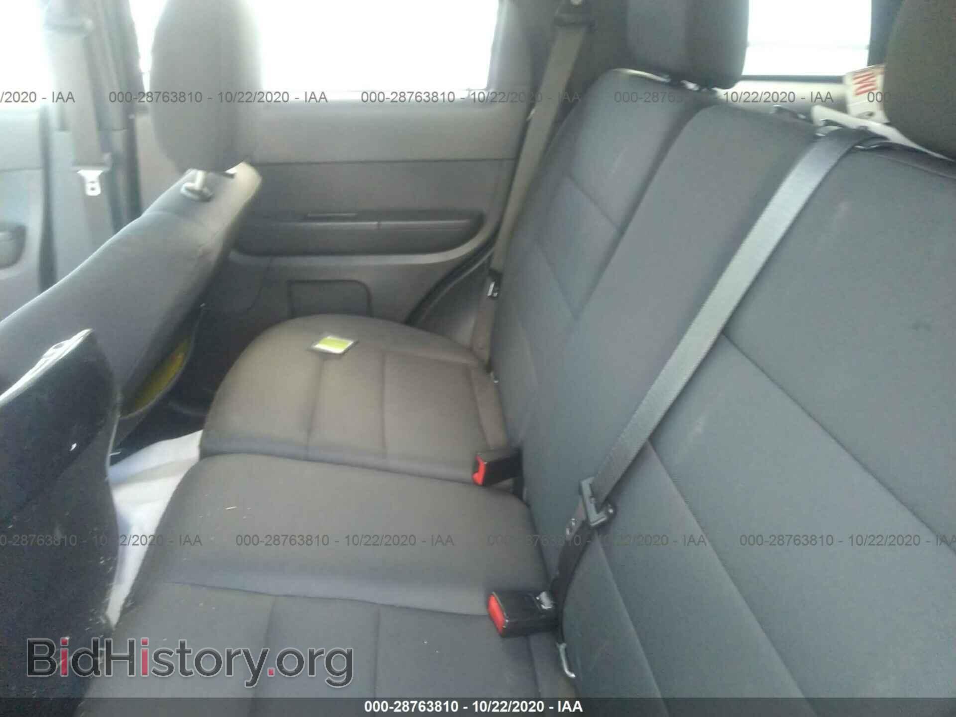 2011 FORD ESCAPE - VIN: 1FMCU0D73BKB65259 - Фото 8