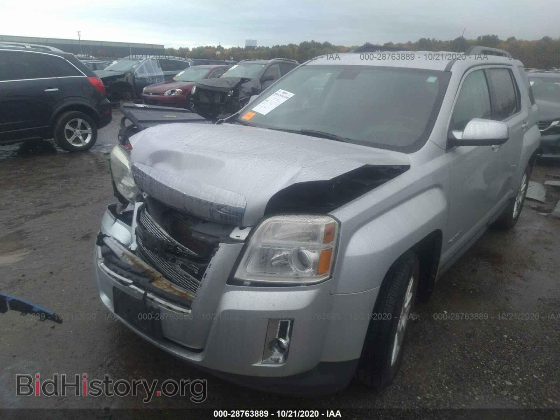 2011 GMC TERRAIN - VIN: 2CTALSECXB6411933 - Photo 2