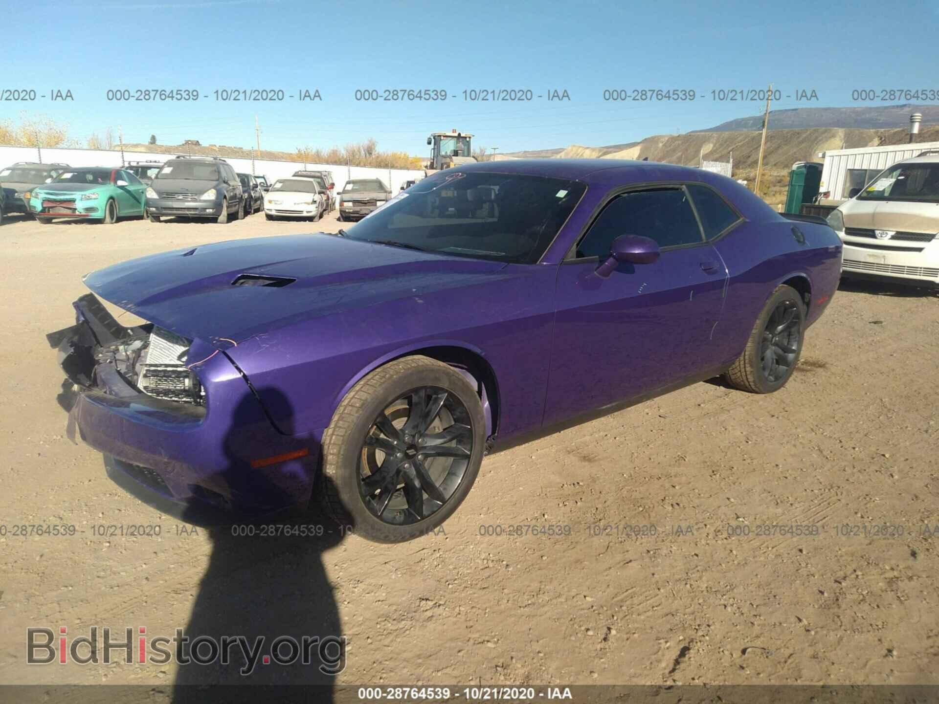 2018 DODGE CHALLENGER - VIN: 2C3CDZAG1JH305090 - Фото 2