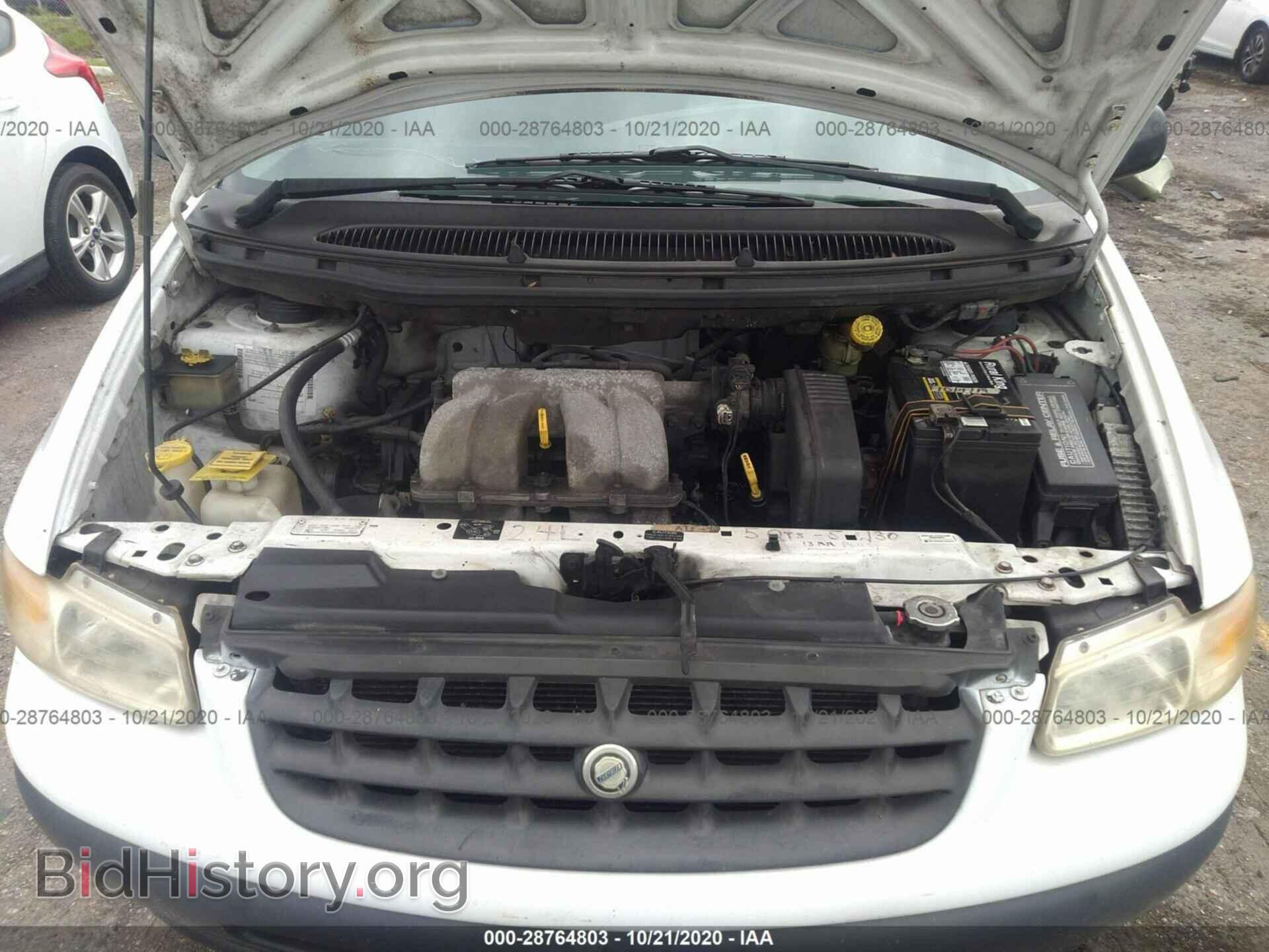 2000 CHRYSLER VOYAGER - VIN: 2C4FJ25BXYR889260 - Фото 10