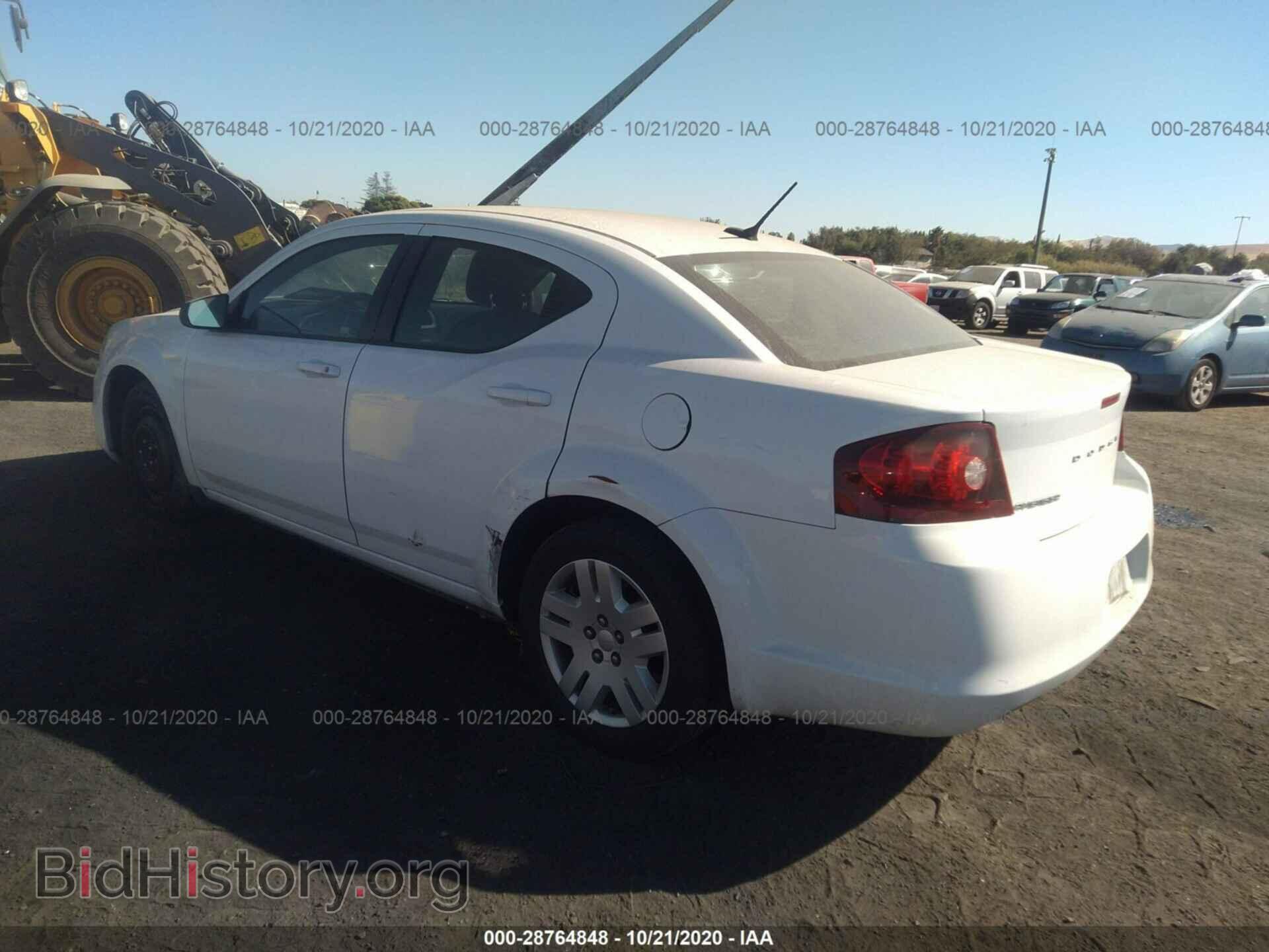 2011 DODGE AVENGER - VIN: 1B3BD4FB4BN590787 - Фото 3