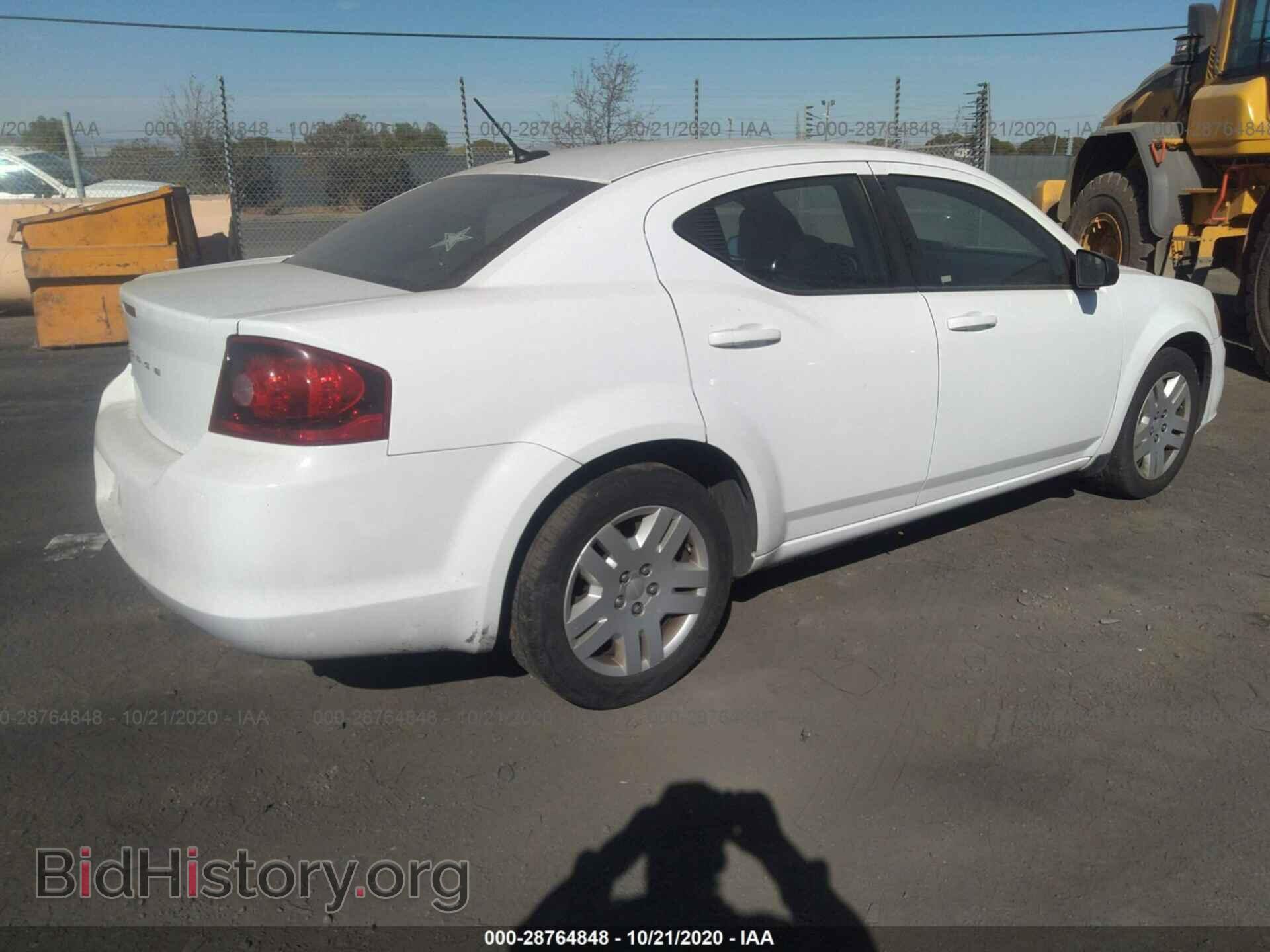 2011 DODGE AVENGER - VIN: 1B3BD4FB4BN590787 - Фото 4