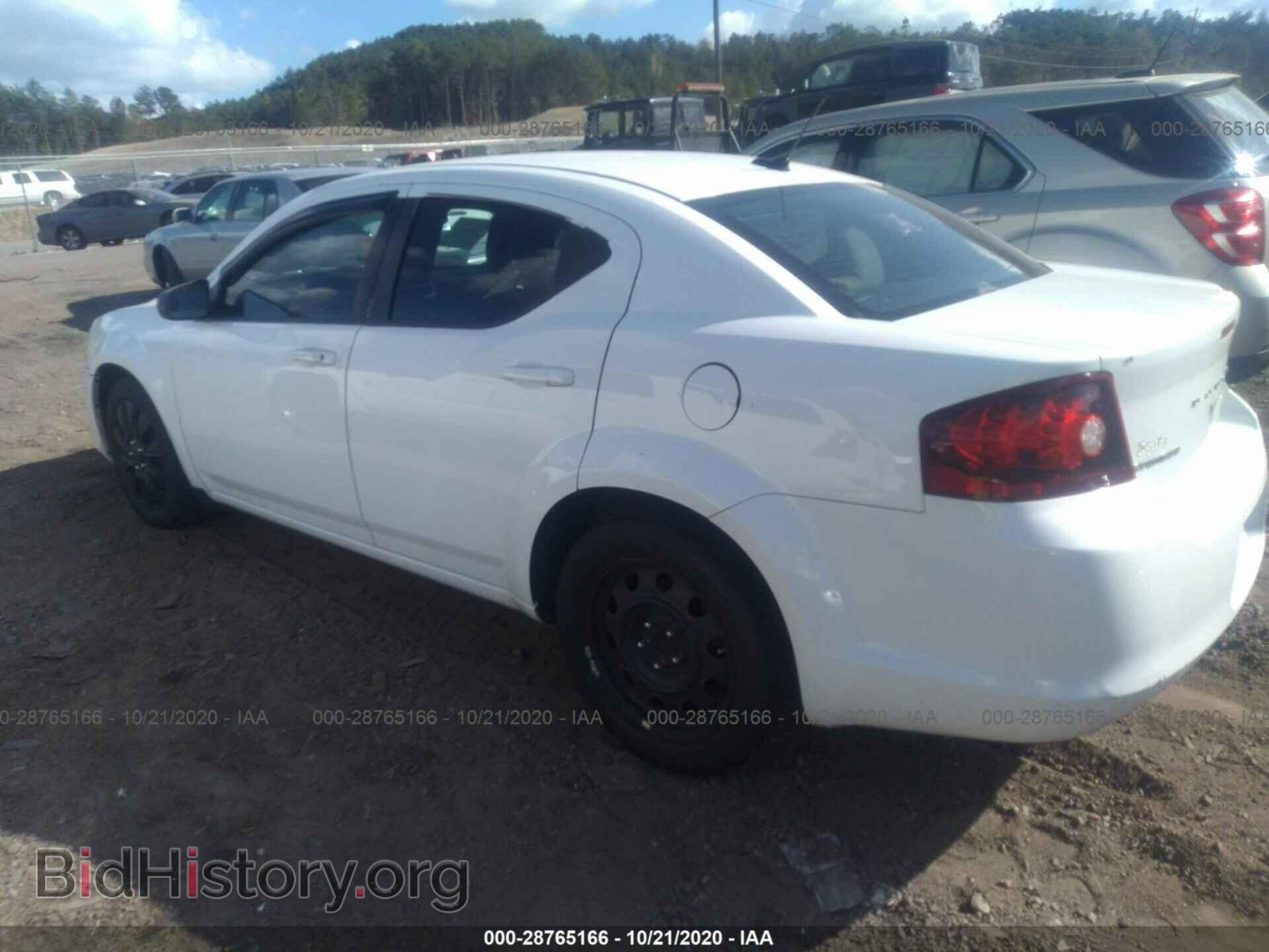 2011 DODGE AVENGER - VIN: 1B3BD4FG7BN555821 - Фото 3