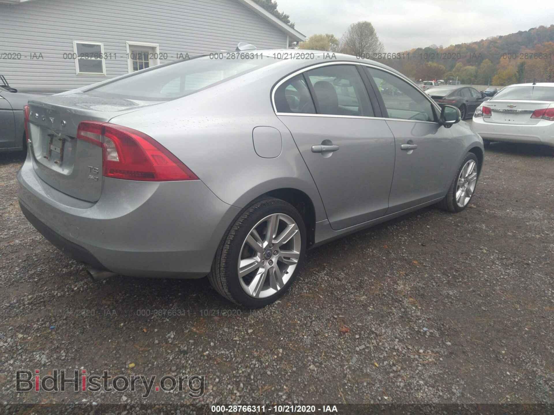 2011 VOLVO S60 - VIN: YV1902FH6B2008038 - Photo 4