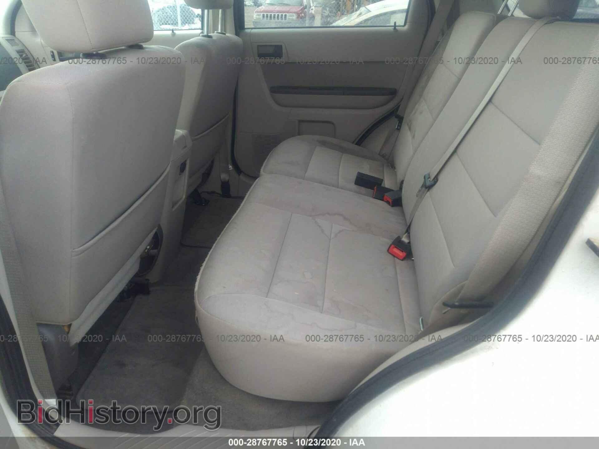 2011 FORD ESCAPE - VIN: 1FMCU9D70BKB99504 - Photo 8
