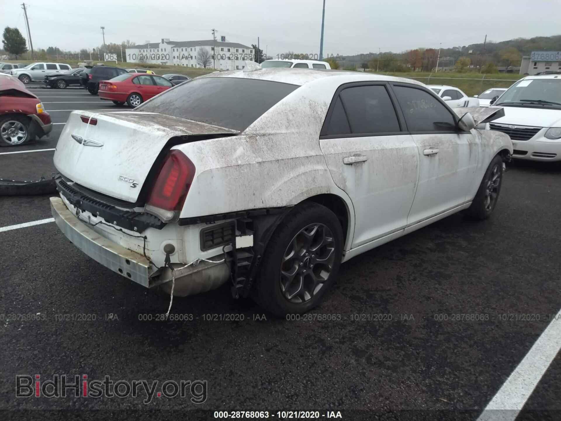 2016 CHRYSLER 300 - VIN: 2C3CCAGGXGH298743 - Фото 4