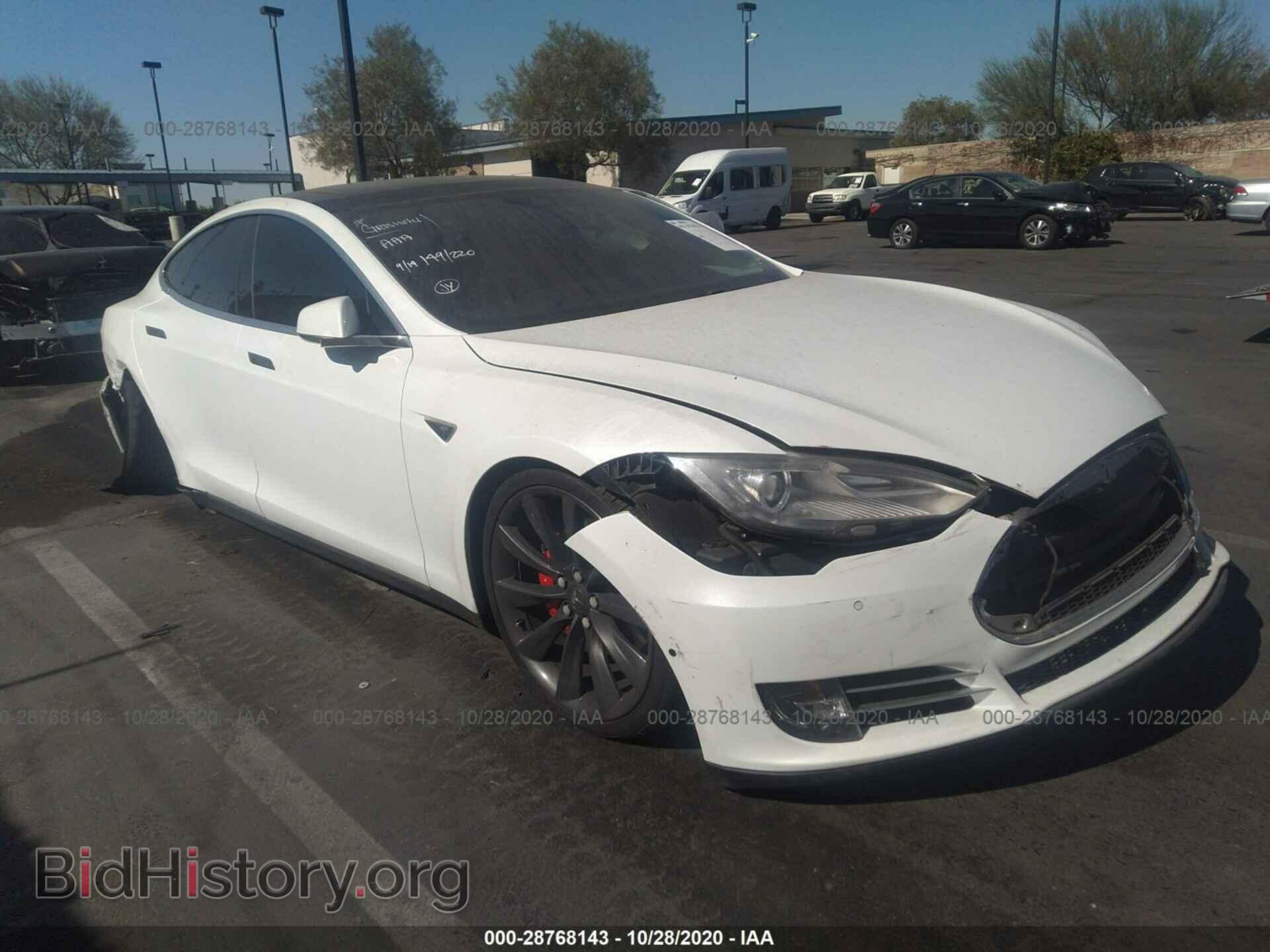 Фотография 5YJSA1E40GF133621 - TESLA MODEL S 2016