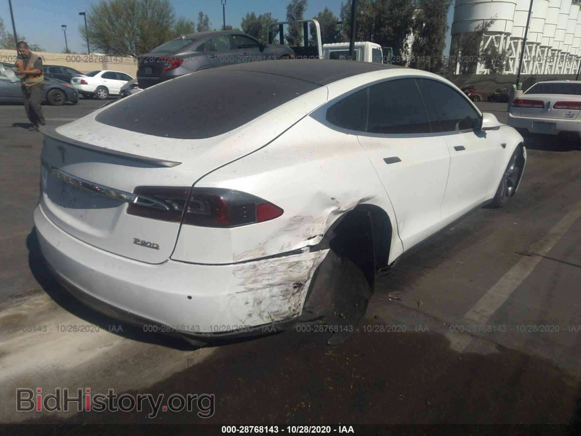 2016 TESLA MODEL S - VIN: 5YJSA1E40GF133621 - Фото 4