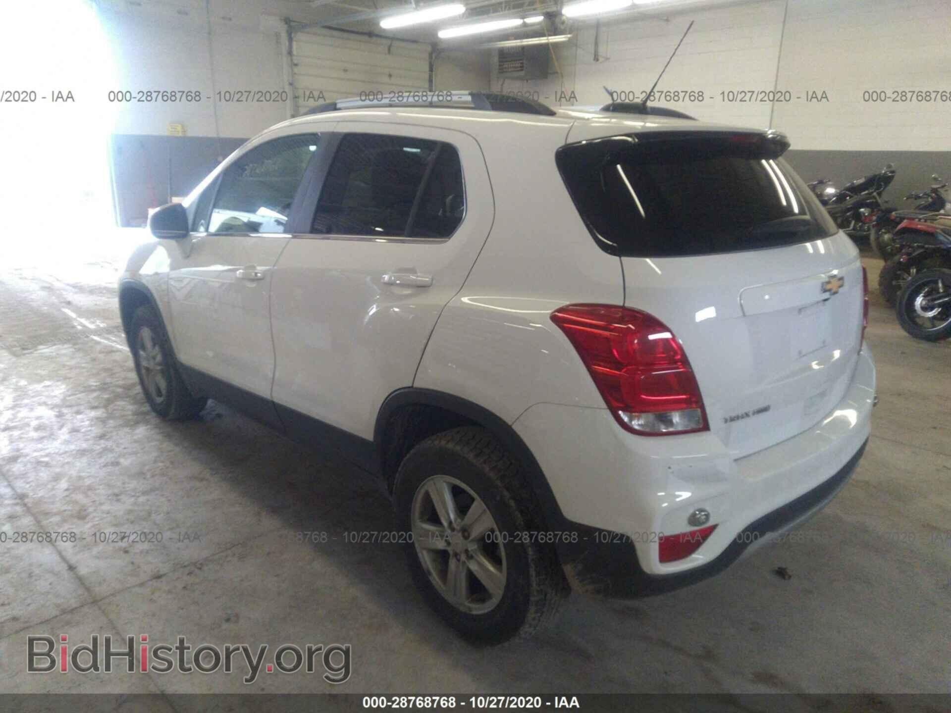 2018 CHEVROLET TRAX - VIN: 3GNCJPSB4JL339938 - Фото 3