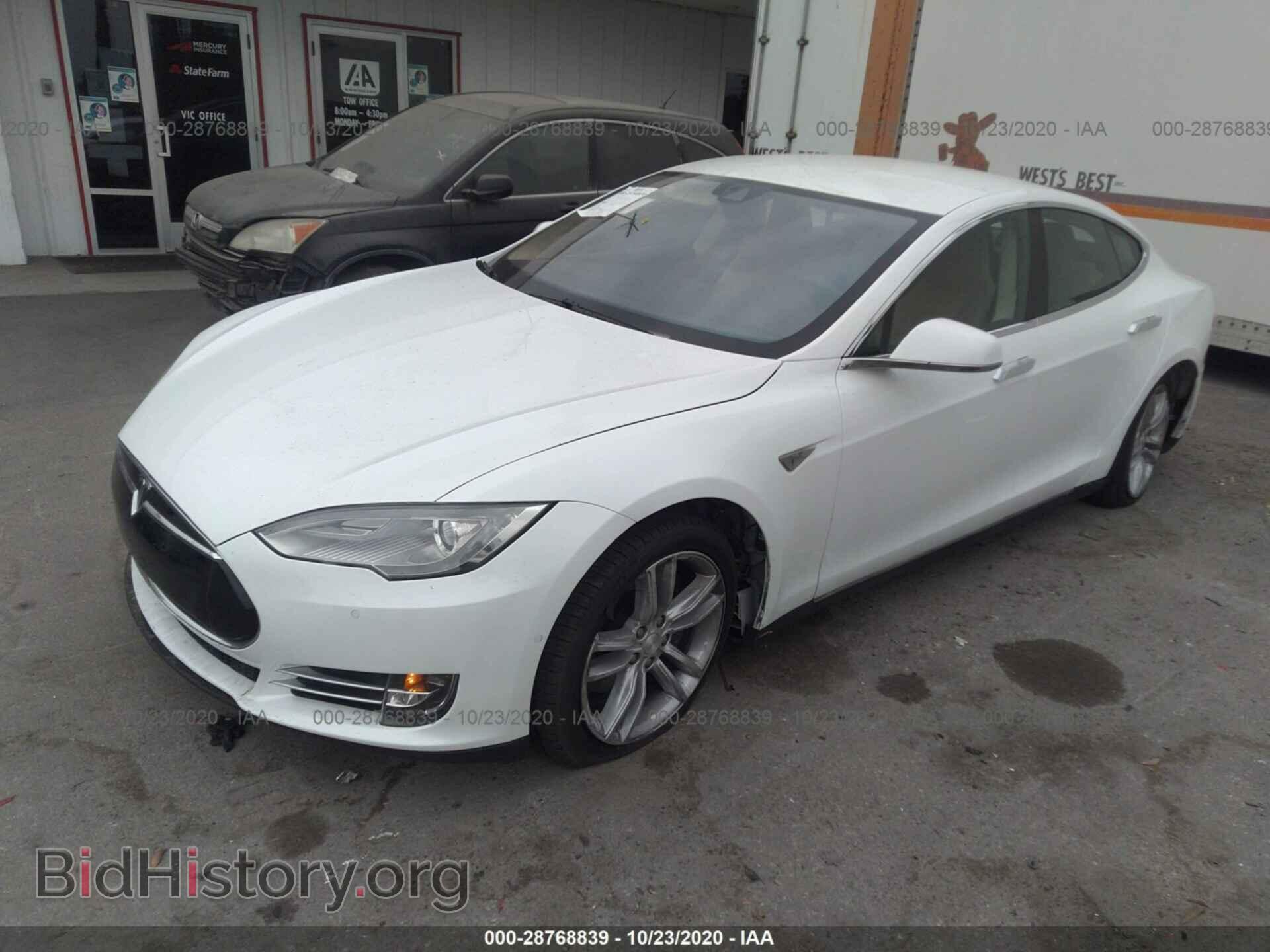2015 TESLA MODEL S - VIN: 5YJSA1E16FF114060 - Фото 2