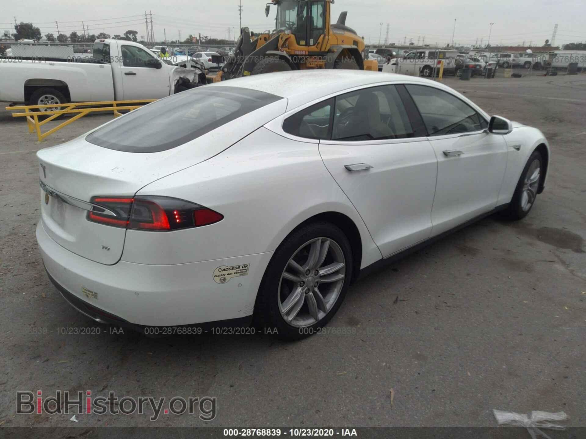 2015 TESLA MODEL S - VIN: 5YJSA1E16FF114060 - Фото 4