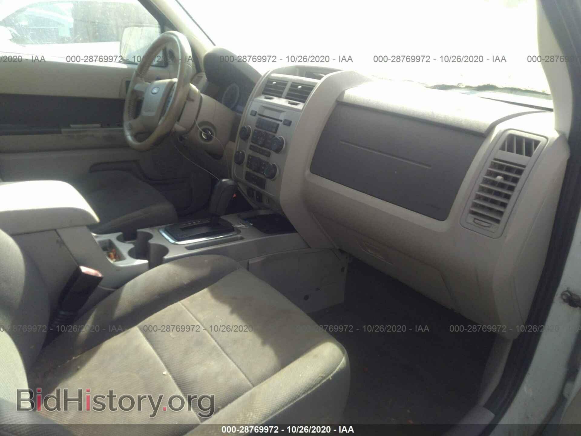 2009 FORD ESCAPE - VIN: 1FMCU03729KA93935 - Фото 5